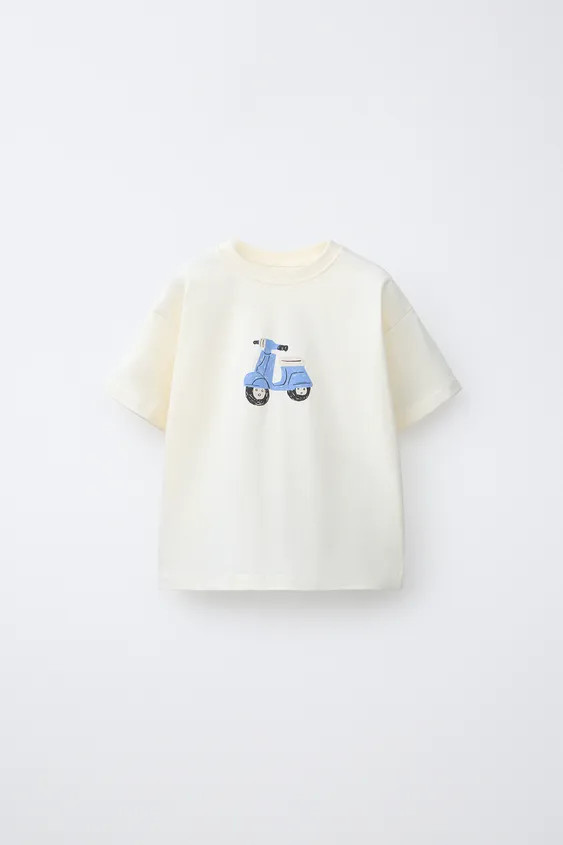 Short sleeve T-shirt with a round neck. Featuring a motorbike print on the front. | Zara UK