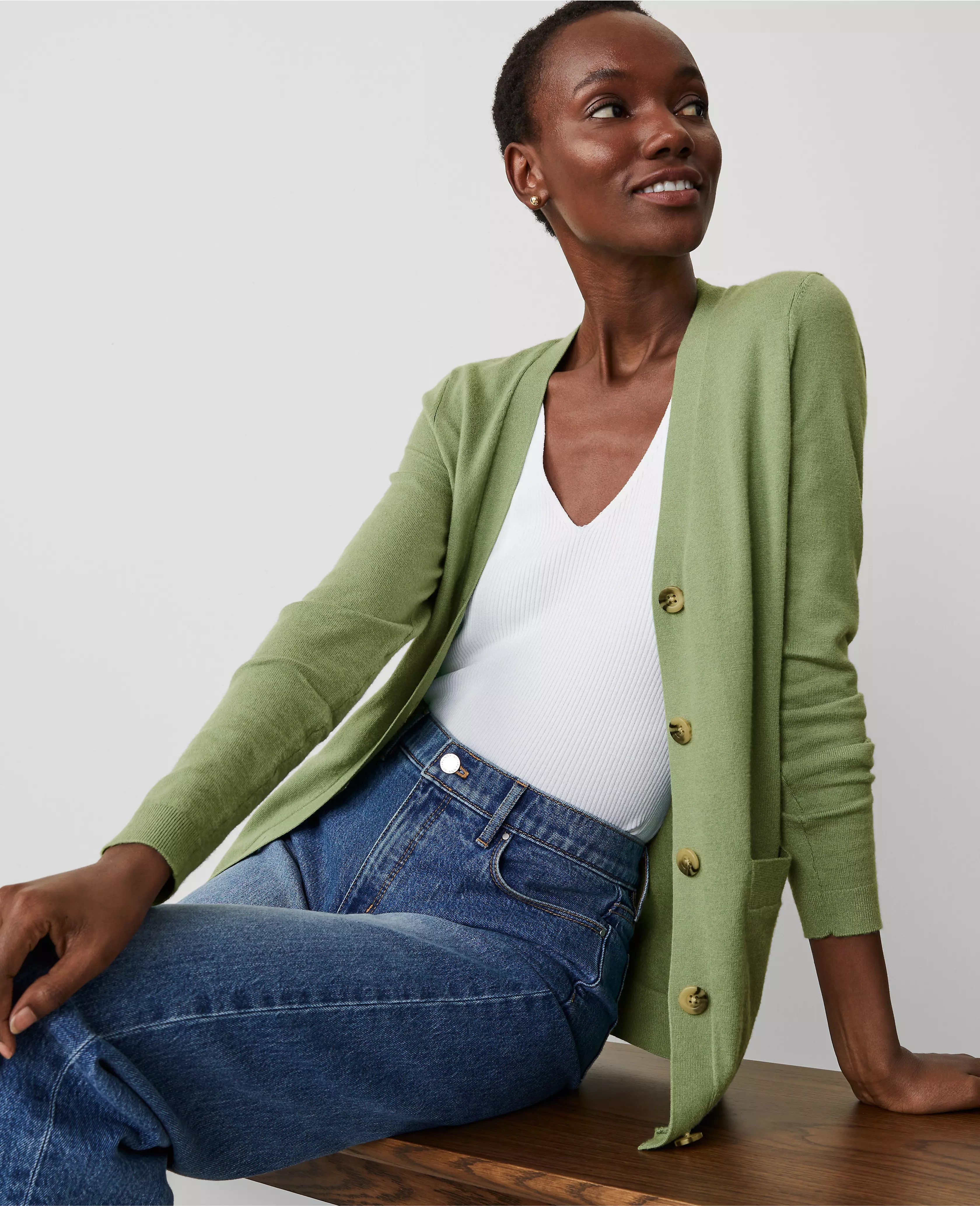 Modern V-Neck Boyfriend Cardigan | Ann Taylor (US)