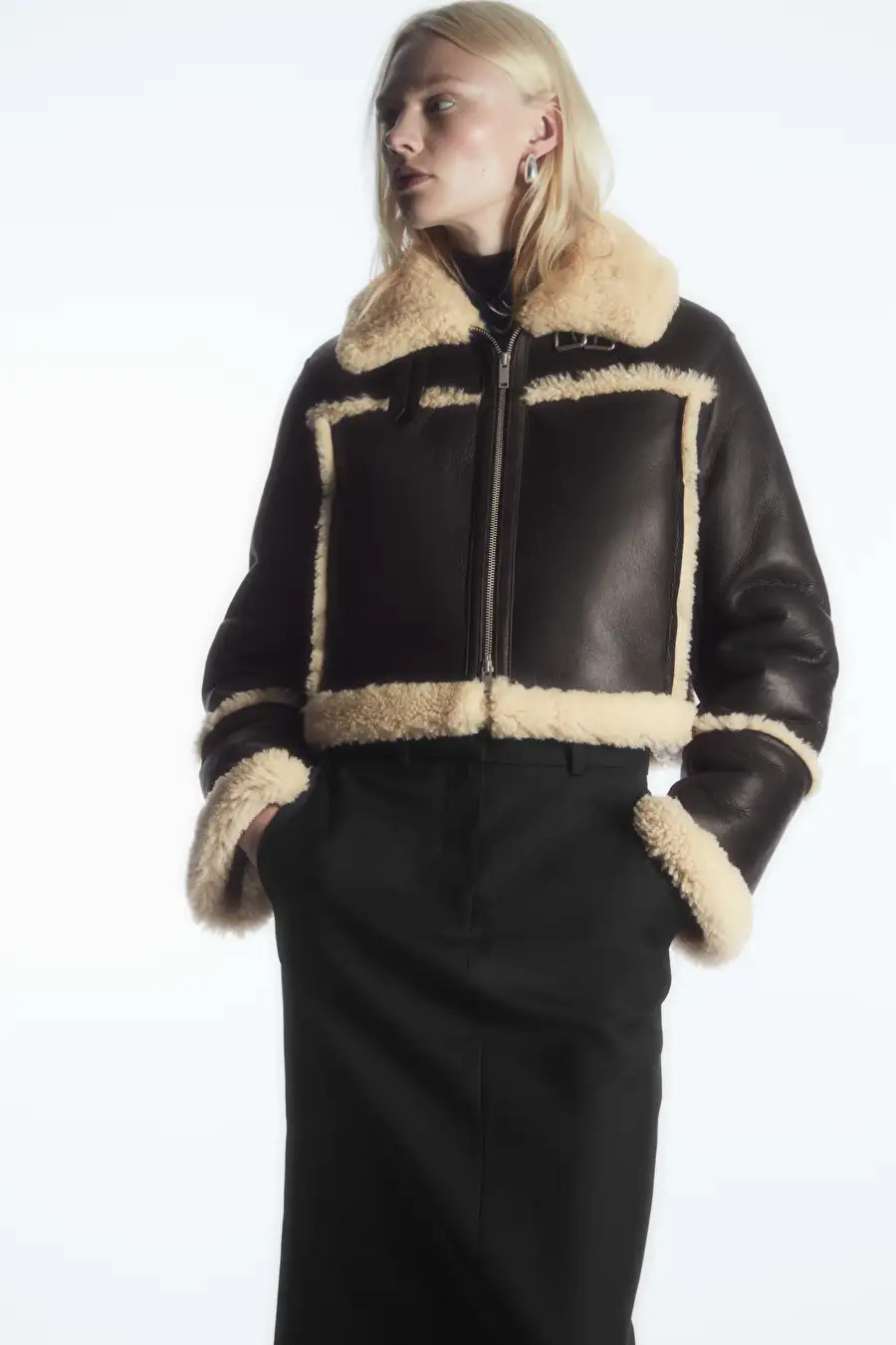 CROPPED SHEARLING JACKET - DARK BROWN / CREAM - COS | COS (EU)