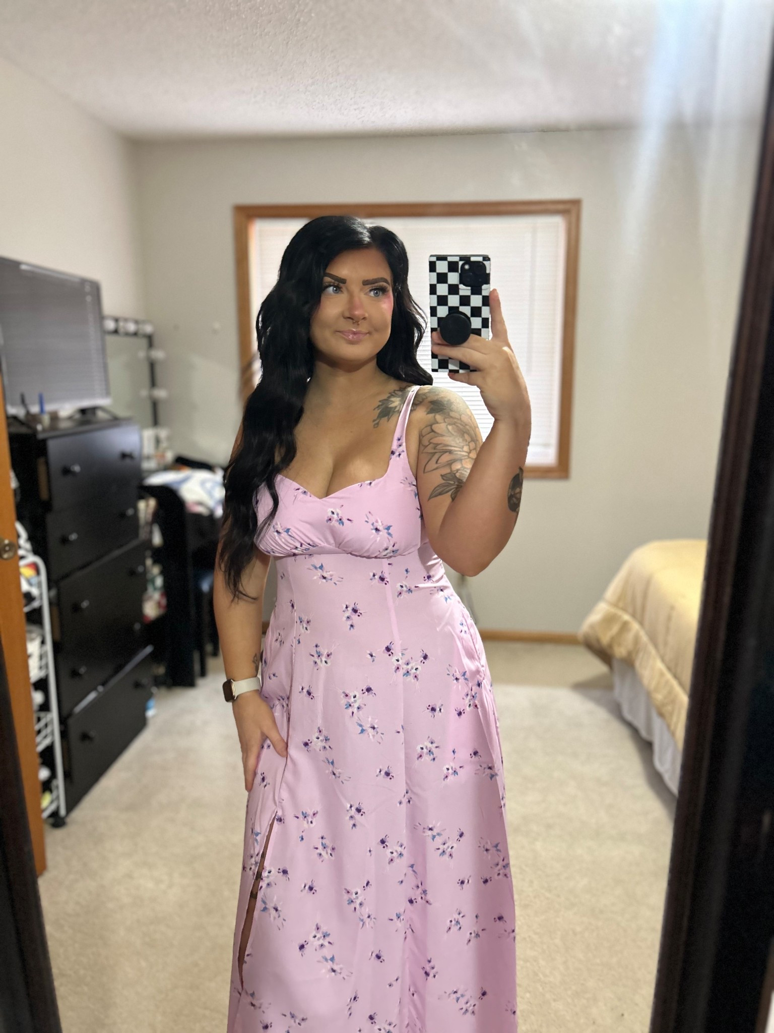 such a perfect spring dress!!



#LTKootd #LTKgrwm #LTKdayinmylife