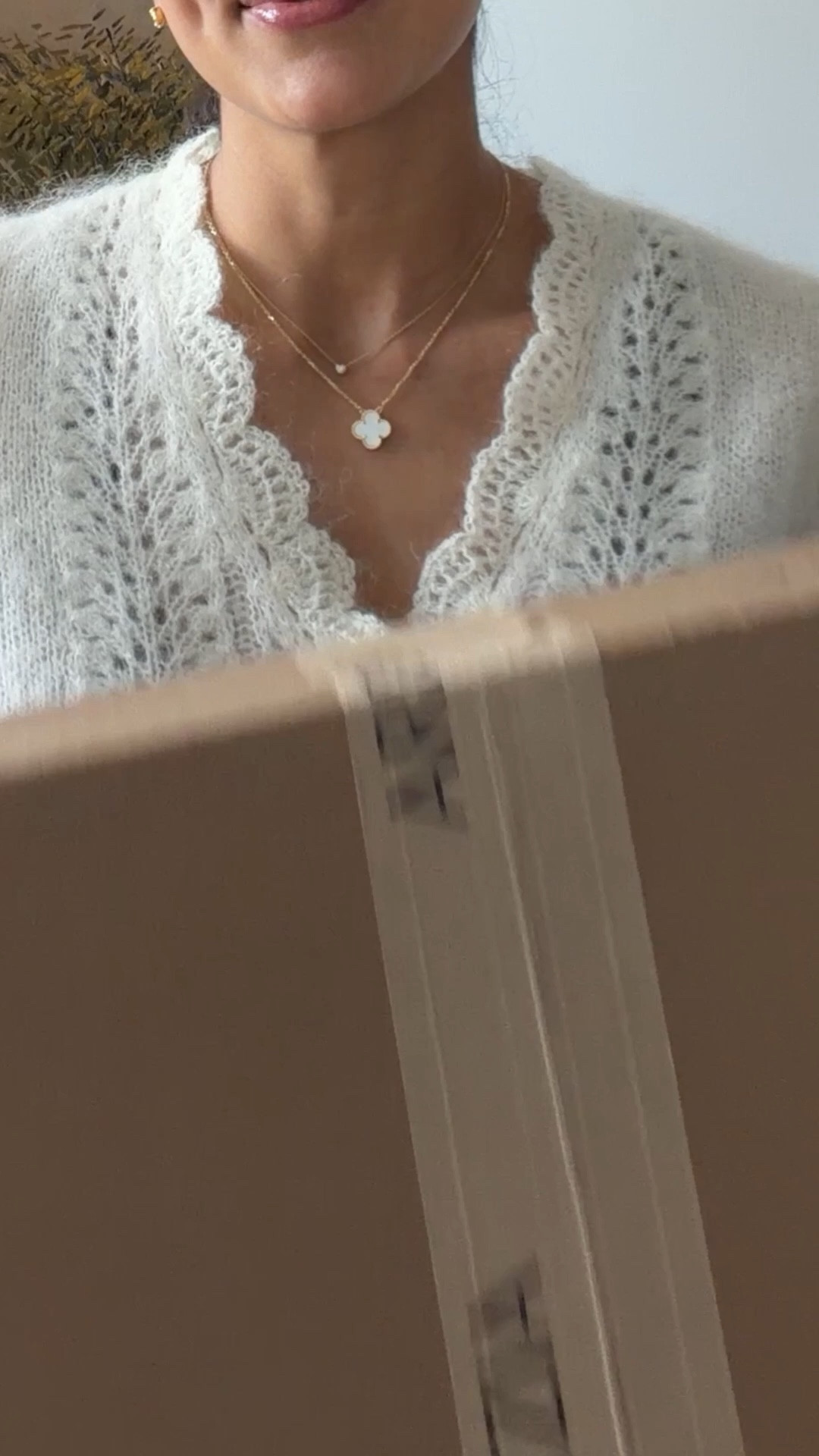 Aritzia spring haul part two! I got a size small in all the tops, a size XS in the jacket and a size two in the pants. I should have sized down to an XS in the green top and the beige top, these two items run big. 