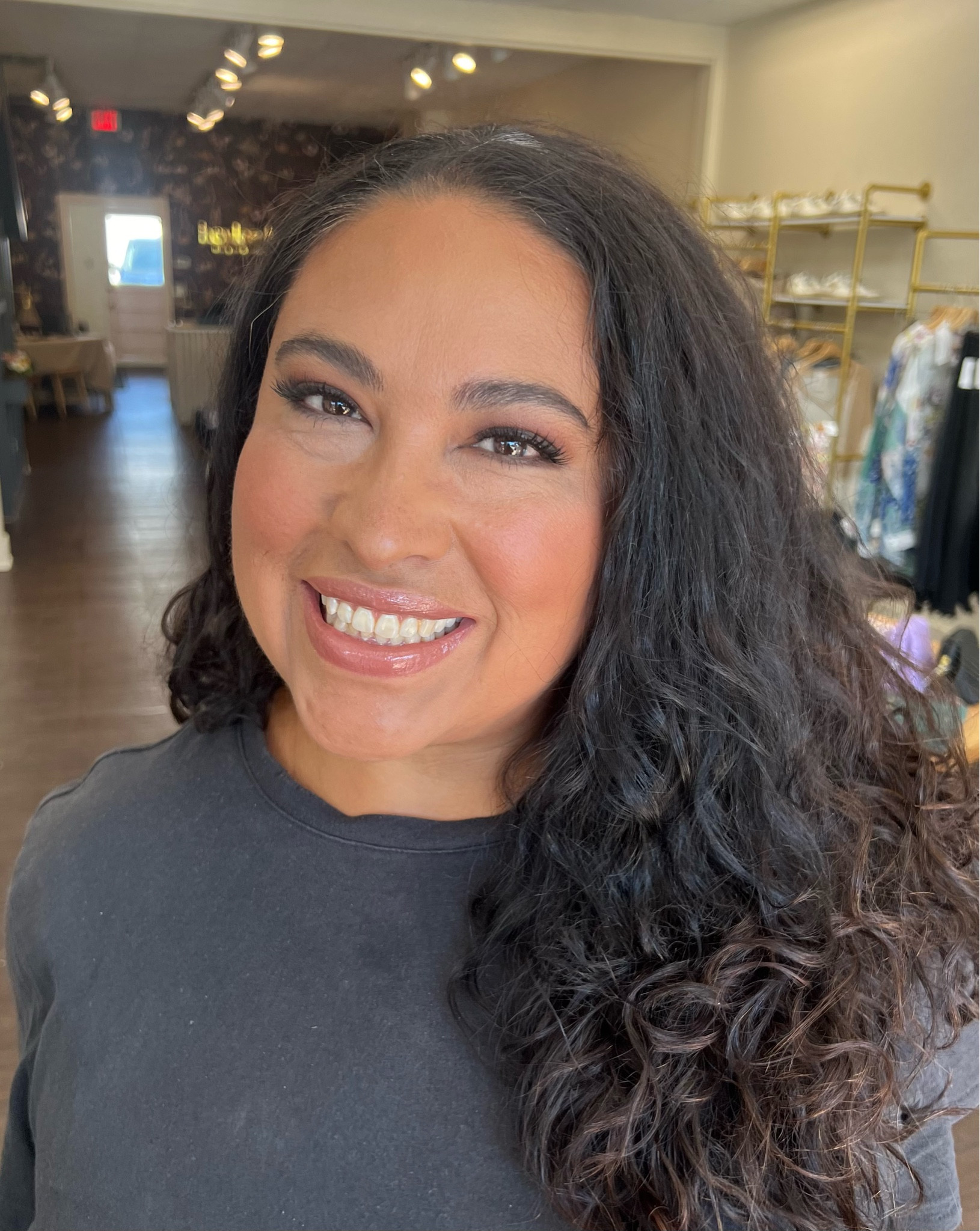 My beautiful friend @worshipbran came in this week for makeup and it was such a treat! 

All products linked in my LTK! Link in bio. 💄 

#boutique #downtownfranklin #franklintn #makeupartist #beautybar

#LTKBeauty