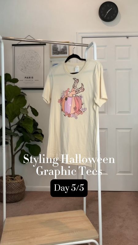 DAY 5/5 🧡 STYLING HALLOWEEN GRAPHIC TEES 🎃👻🕷️

Well howdy, pumpkin! 🤠 Obsessed with the midi and maxi denim skirt trend so had to style one with a Halloween graphic tee!

Tee: @happybboutique {use code: HALLOWEEN for 10% off through 10/31/23} 

#LTKfindsunder50 #LTKHalloween #LTKstyletip