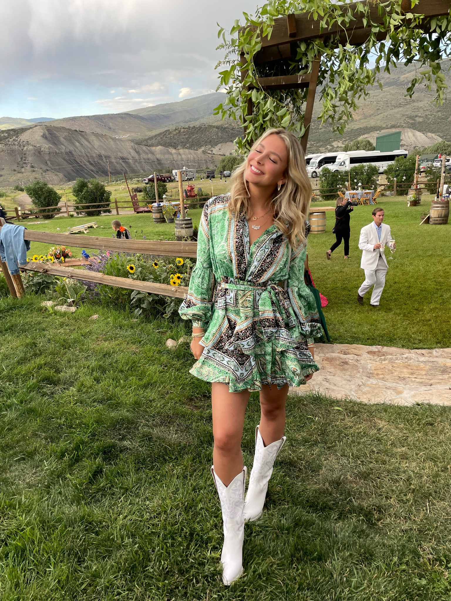 My rehearsal dinner look from a wedding this summer✨🫶🏼 Still not over it 

#LTKwedding #LTKtravel