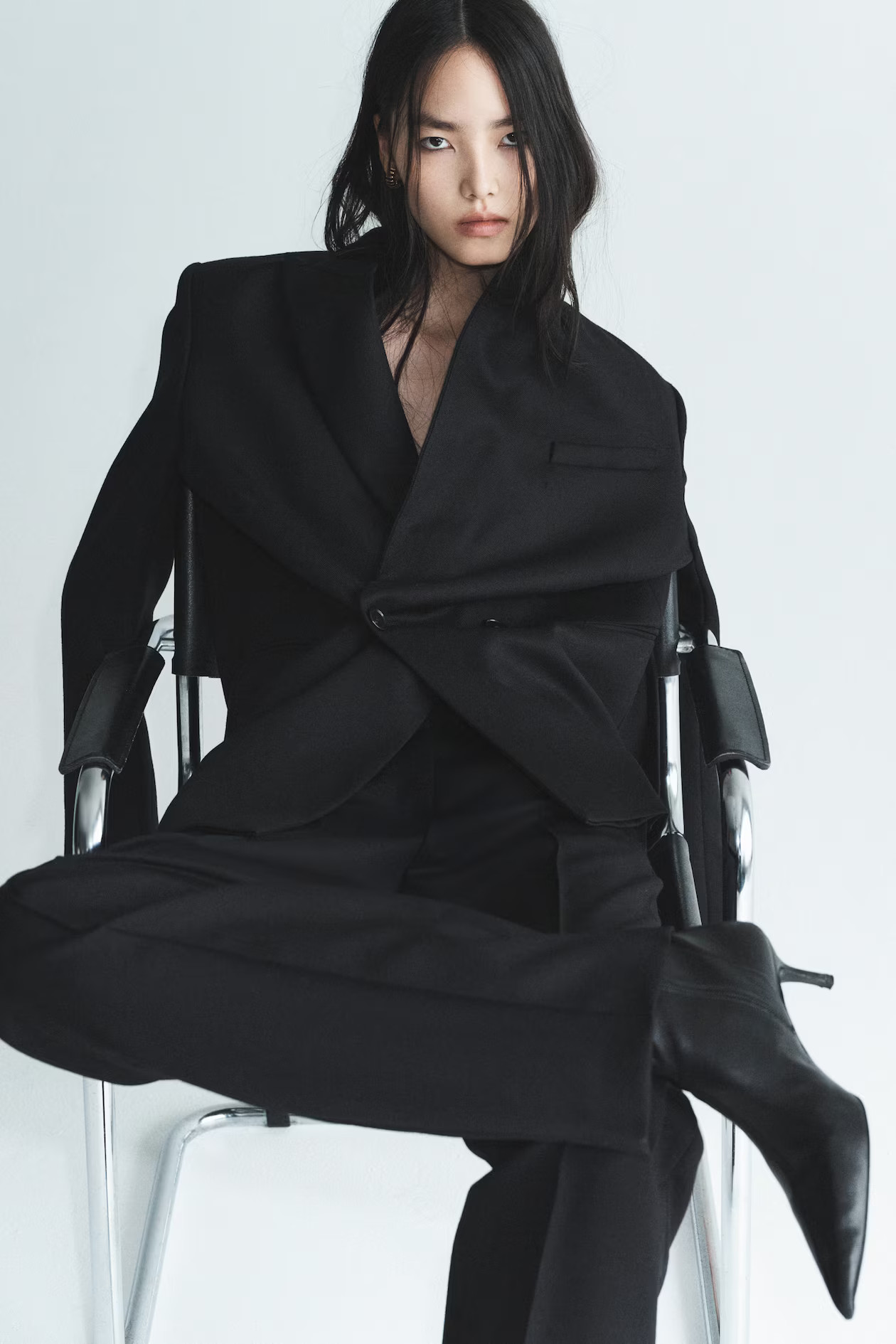 Double-breasted wool blazer | H&M (UK, MY, IN, SG, PH, TW, HK)