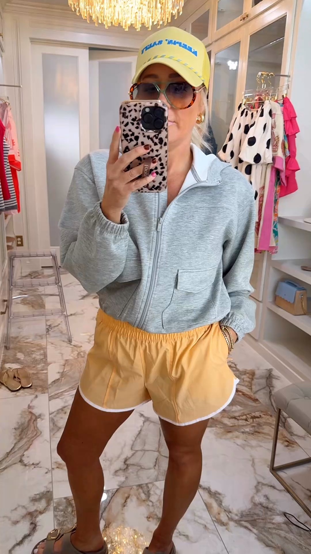 All activewear 40% off today only 
Size small in both