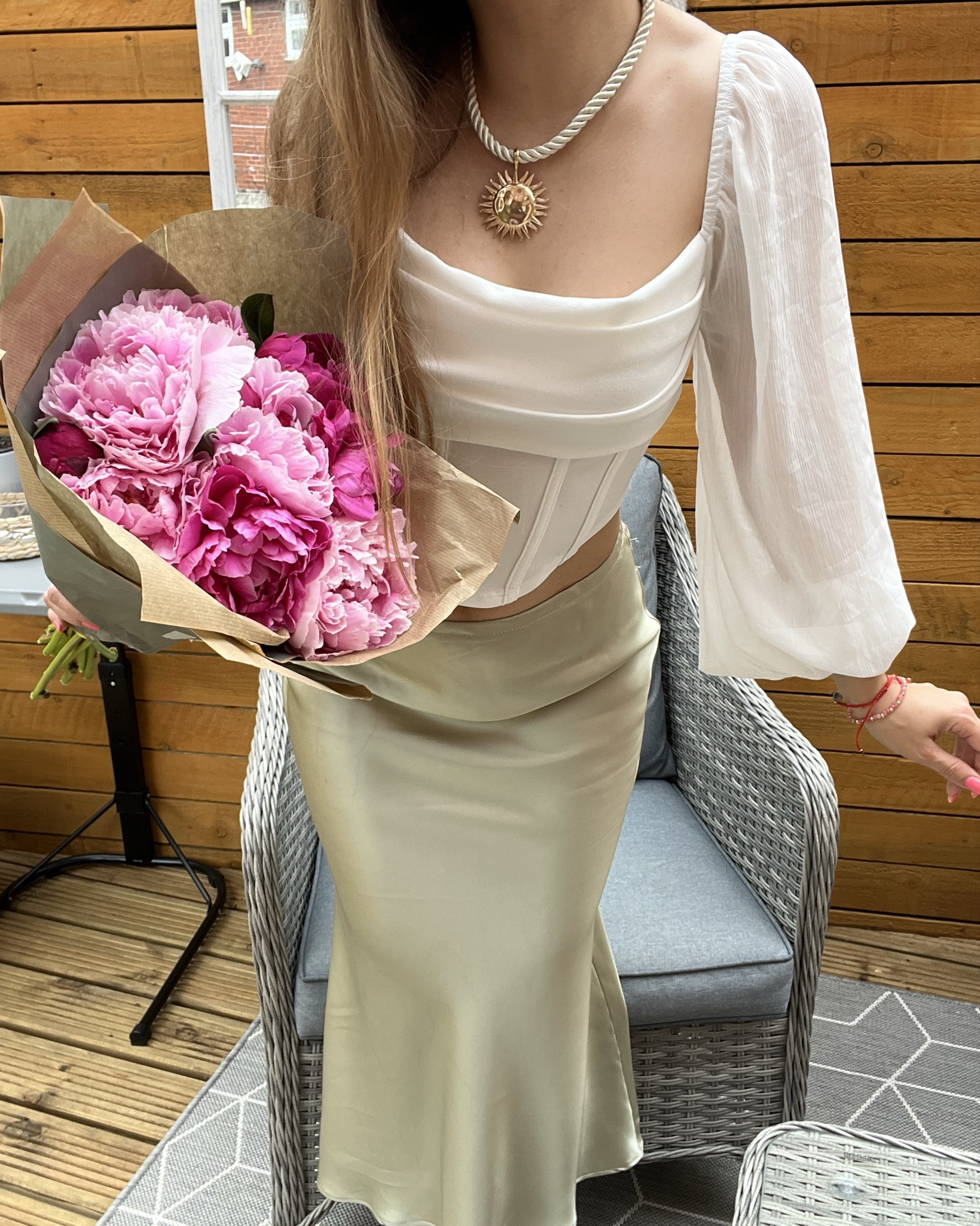 Petite ootd 🌸 satin midi skirt & corser top 

#LTKpetite #LTKsummer #LTKeurope