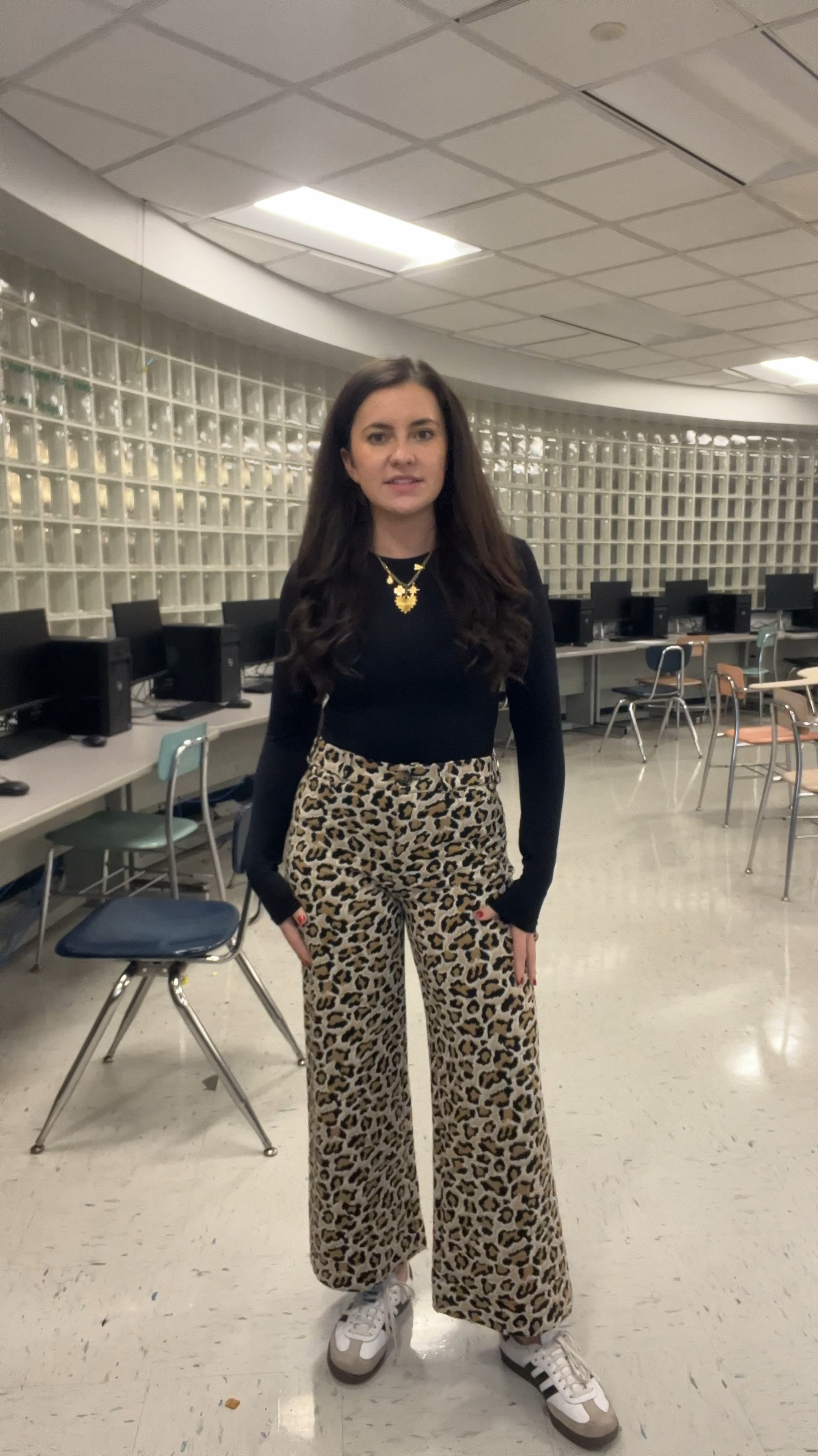 Comfortable teacher outfit yesterday 🫶🏻