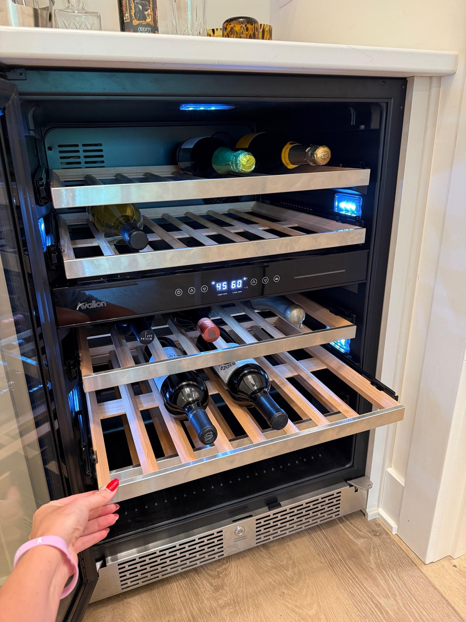 our wine fridge! holds 46 bottles & has two temp zones! 
  ⠀⠀⠀⠀⠀⠀⠀⠀⠀⠀⠀⠀
@wayfair #wayfair #ad #wayfairpartner