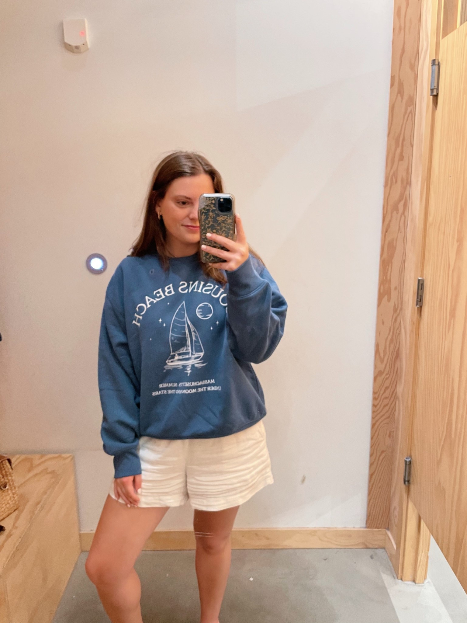 The cutest Cousins Beach sweatshirt from the TSITP x AE collection! 

#LTKFindsUnder100 #LTKStyleTip