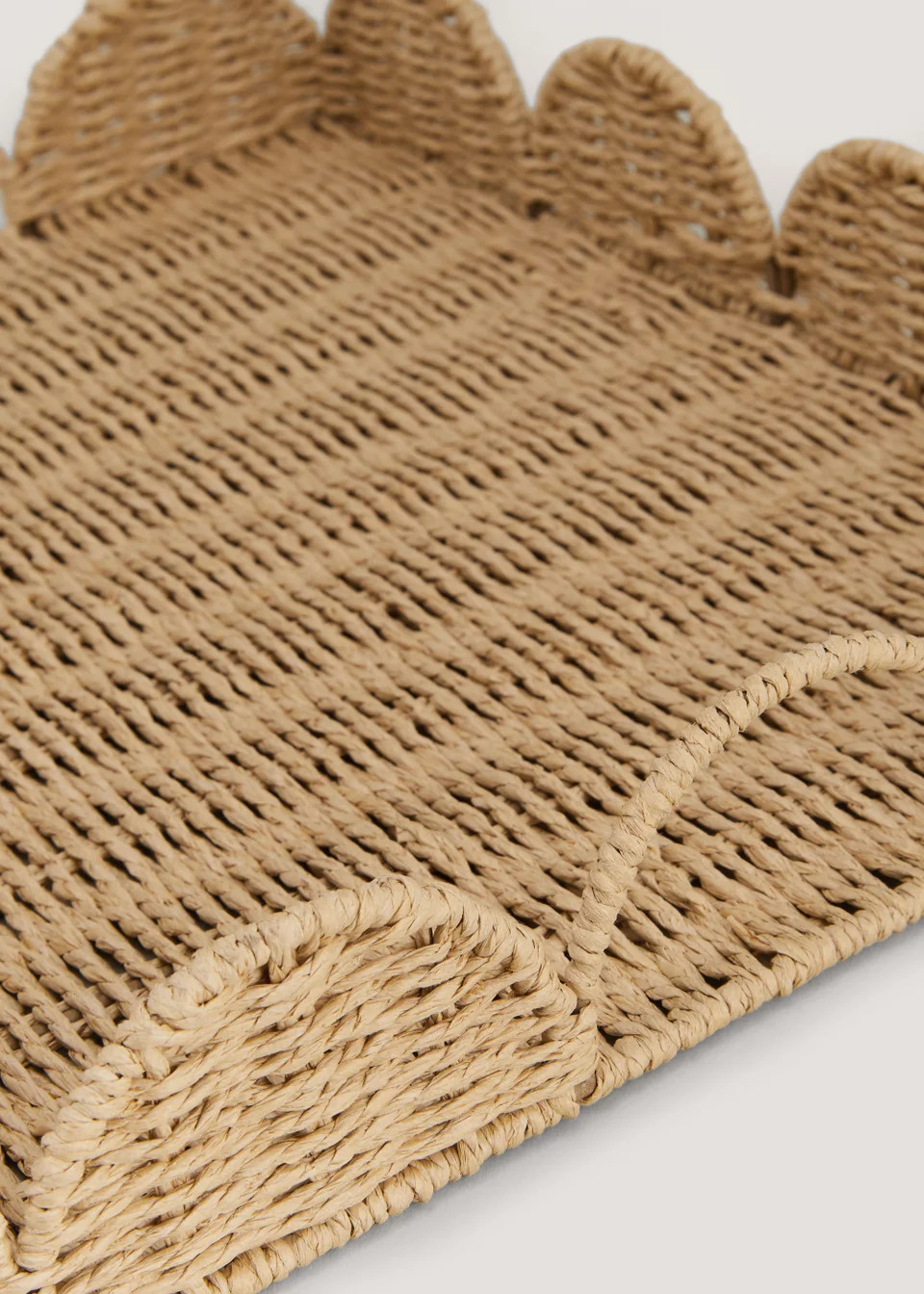 Woven Scallop Tray (44.5cm X 35cm X 7cm) | Matalan (UK)