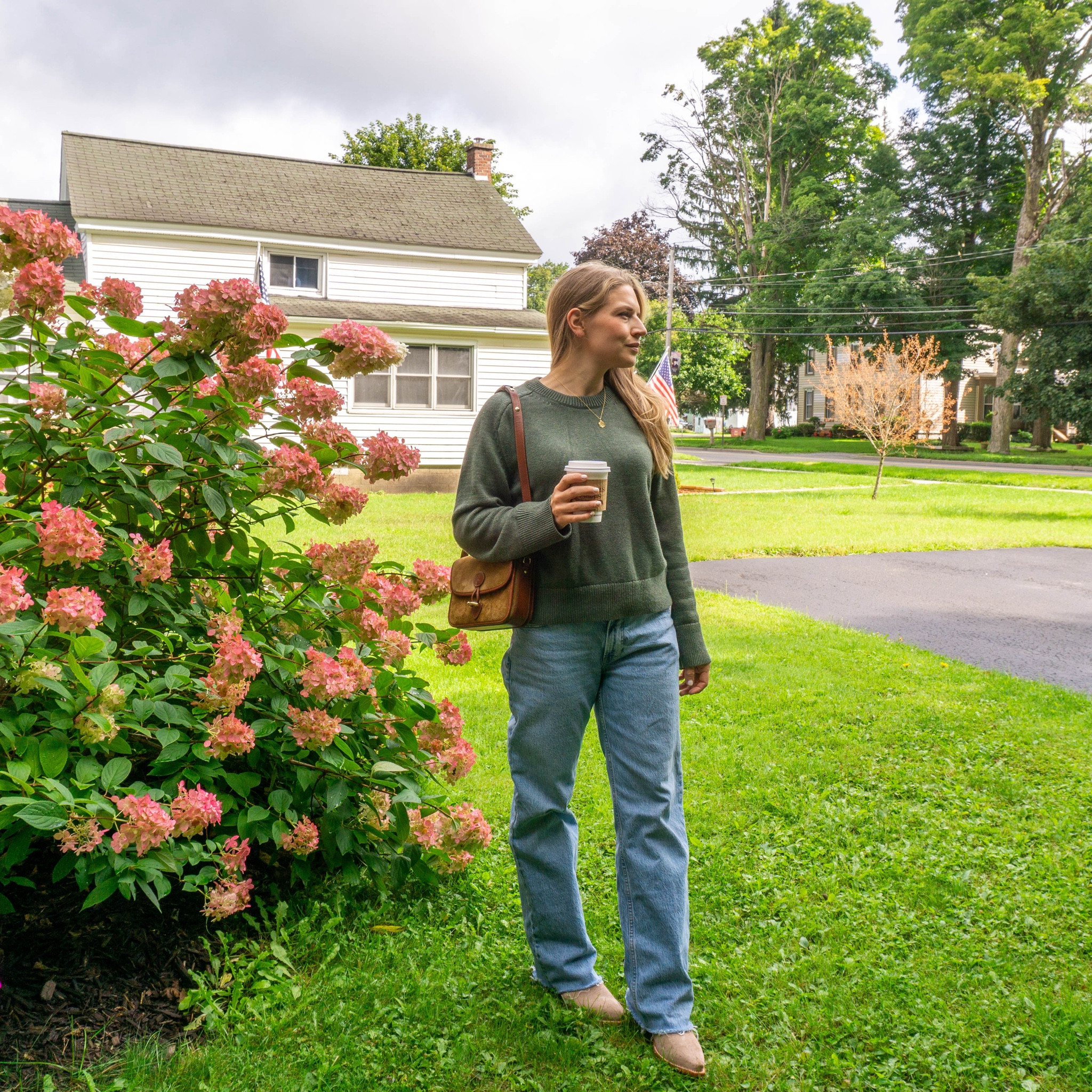 Cowboy boots, cowgirl boots, crew neck sweater, summer to fall, ootd, fall outfit, vintage style bag, shoulder bag 

#LTKSeasonal #LTKShoeCrush #LTKItBag