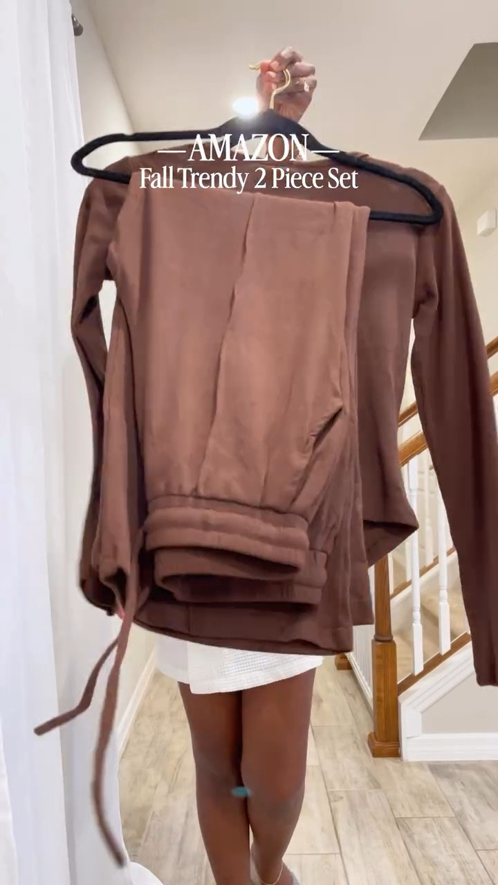 Matching sets will forever have my heart🤎 This one from Amazon feels like a warm hug, comfy, stretchy, and effortless! 

Staying cute while staying comfortable is always the goal and this set does both without even trying. Dress it up or keep it cozy… either way, she’s a winner!

#amazonfashionfinds #matchingset #amazonmatchingset #momstylelife #orlandoinfluencer #softmomera #brownset #amazonmusthave #orlandoinfluencers #darong
