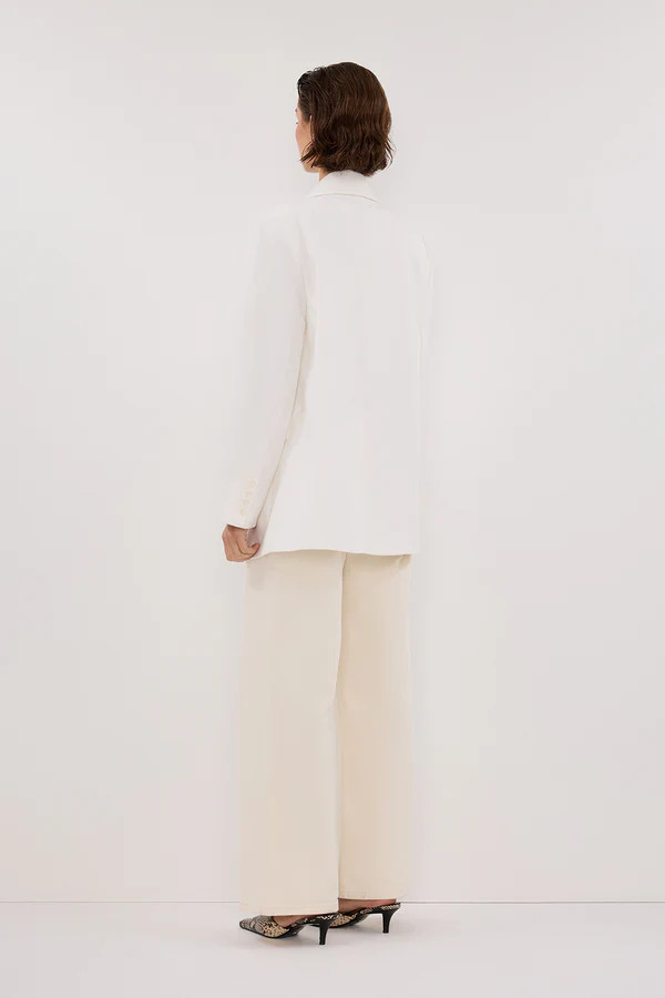 HARLEY WHITE OVERSIZED BOYFRIEND BLAZER | DISSH