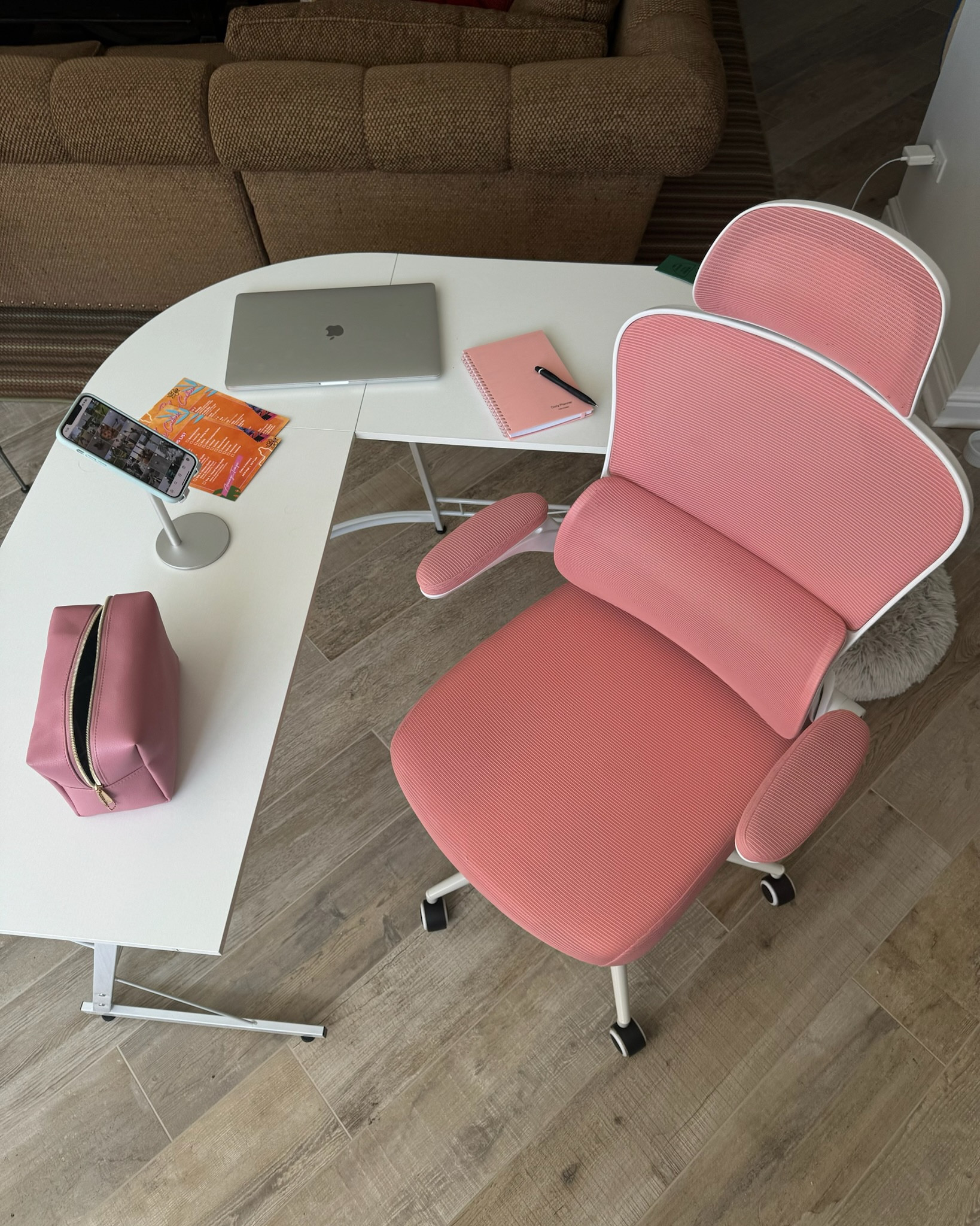 My home office set up 💻🩷 all of these items are from Amazon and I love them! 

Home office - Amazon home office - Amazon desk chair - Amazon desk - office desk - phone stand - comfy desk chair - pink office supplies - favorite planner - desk organization 

#LTKstyletip #LTKSeasonal #LTKhome