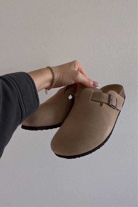 Birkenstock dupe on sale 

#LTKshoecrush #LTKsalealert #LTKfindsunder50