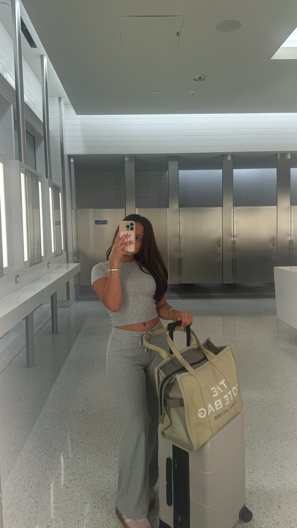 airport fit✈️✨

#LTKPetite #LTKTravel #LTKActive