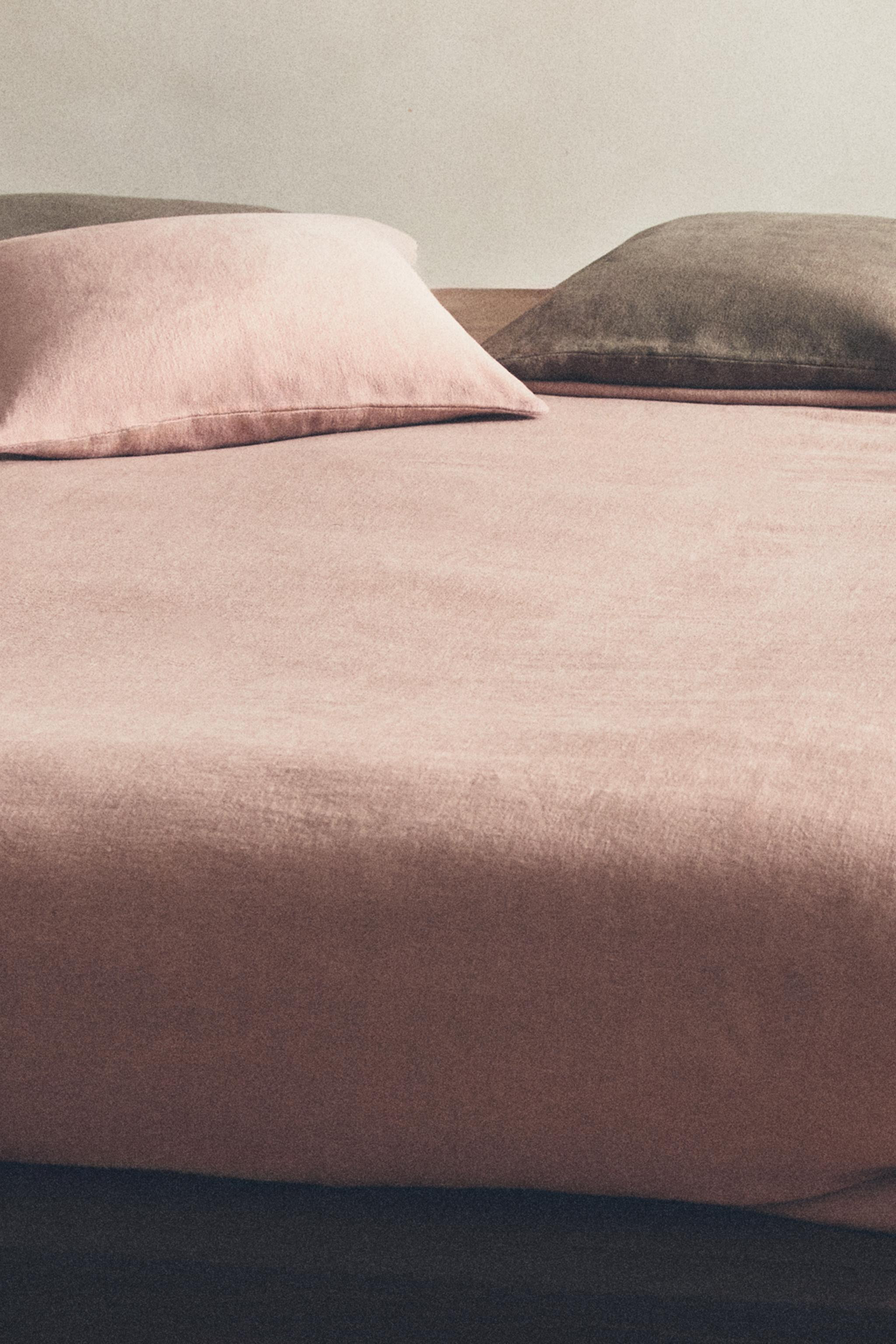WASHED LINEN BEDSPREAD (400 GxM²) | Zara US