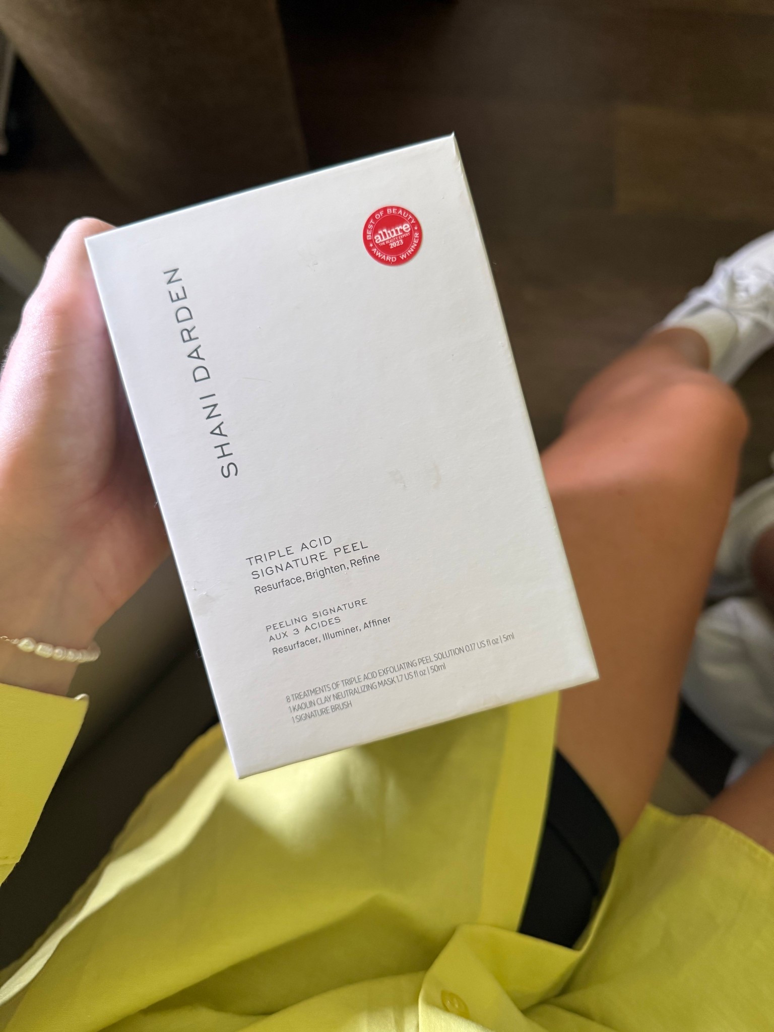 Latest obsession for an at home facial peel! Celebrity esthetician Shani Darden developed this. Comes with 8 treatments! 
Perfect for a quick pre-event peel to make you glowing. My skin has been so clear since using this! 


Beauty, revolve, skincare  

#LTKBeauty #LTKHome #LTKWedding