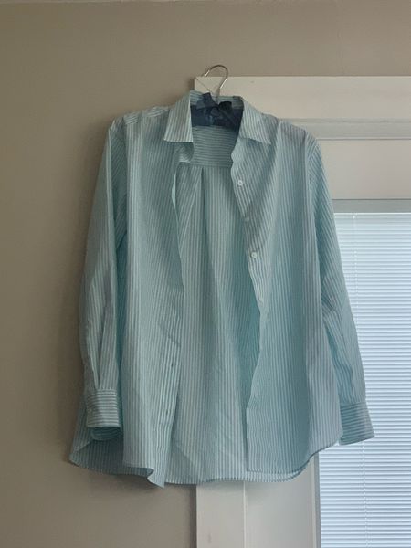 the perfect breezy linen shirt for spring and summer 🦋🌼🍓

this shirt has an oversized fit meaning that you can style it many ways (e.g., layering, tucked in, bra tucking, worn open)

#LTKsale #LTKstyletip #LTKworkwear