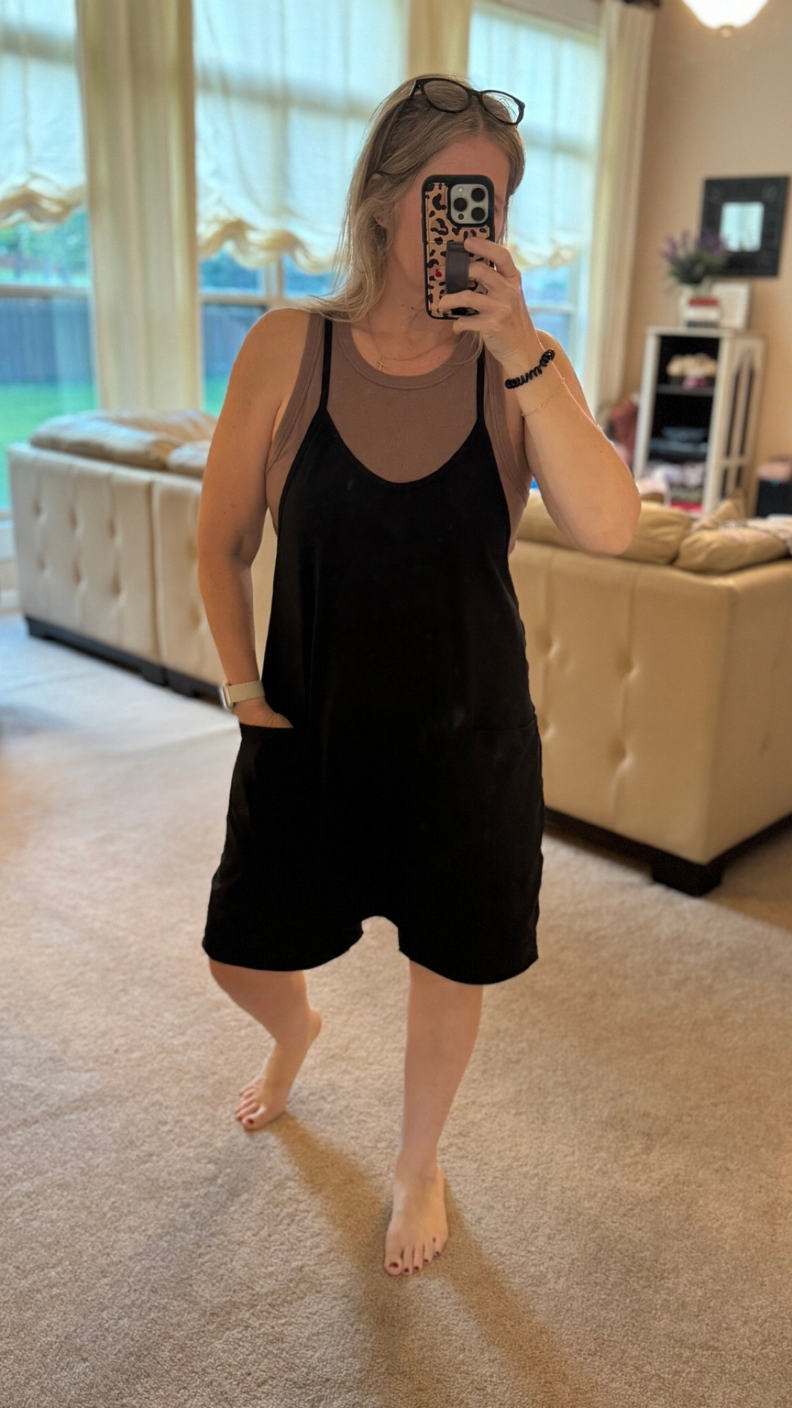 VIRAL Amazon hotshot - FP look for less- Styled with a fitted ribbed tank.

Everything is linked, happy shopping💋