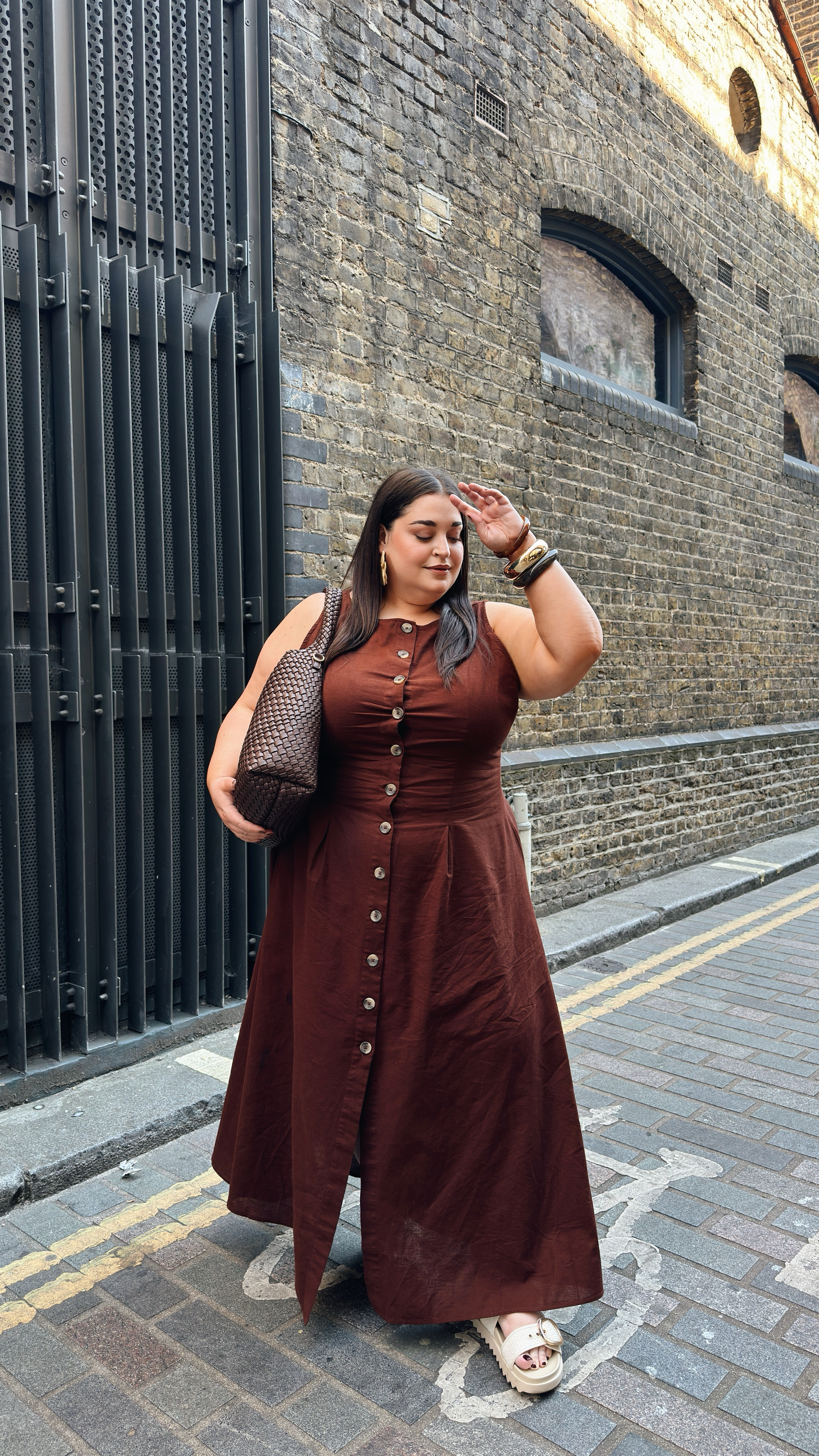 My favourite cotton summer dress is now available in so many colours and prints! 🤎 True to size - I’m wearing a 24

Plus size summer dress 

#LTKuk #LTKplussize #LTKsummer