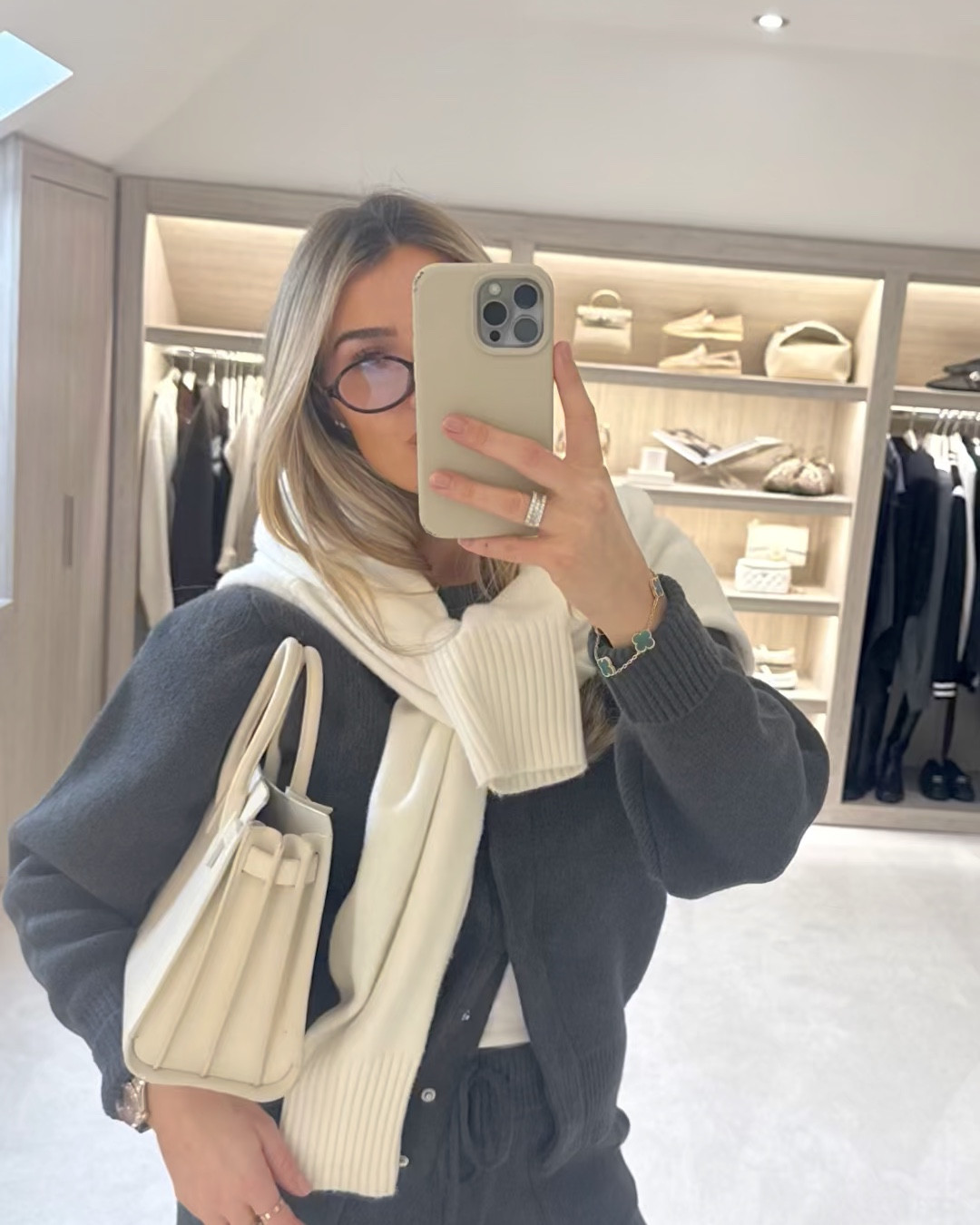 Style a simple outfit 

#LTKuk #LTKwinter #LTKstyletip