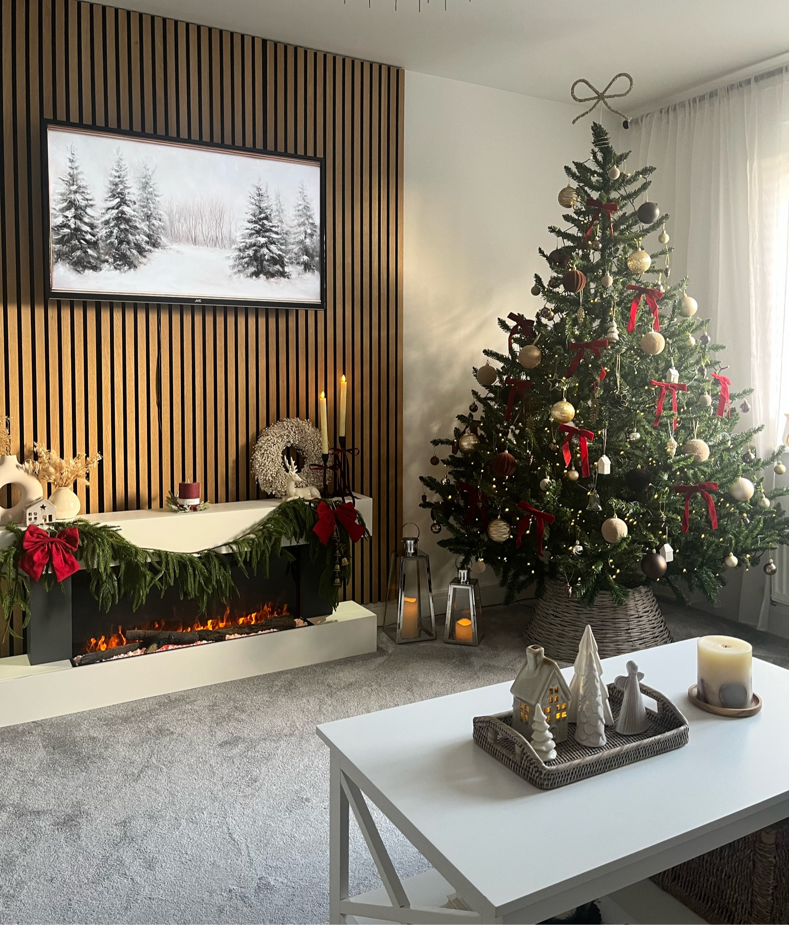 Christmas tree inspo, Christmas decor, burgundy brown & gold Christmas, Christmas bows, Amazon Christmas finds 

#LTKfestive #LTKuk #LTKwinter