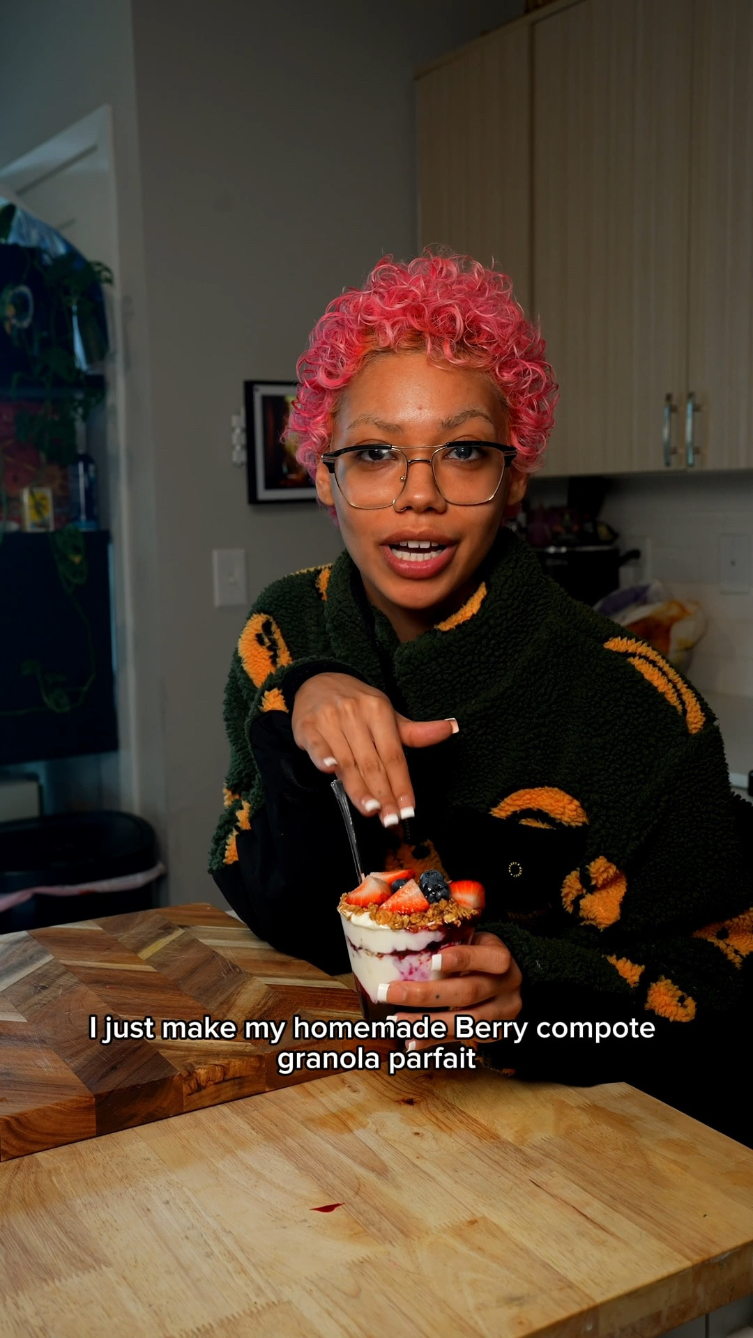 Berry compote granola parfait 🍓🫐 Everything I used to prepare and make this!

#kitchenware #kitchen #cooking

#LTKSummerSales #LTKHome #LTKVideo