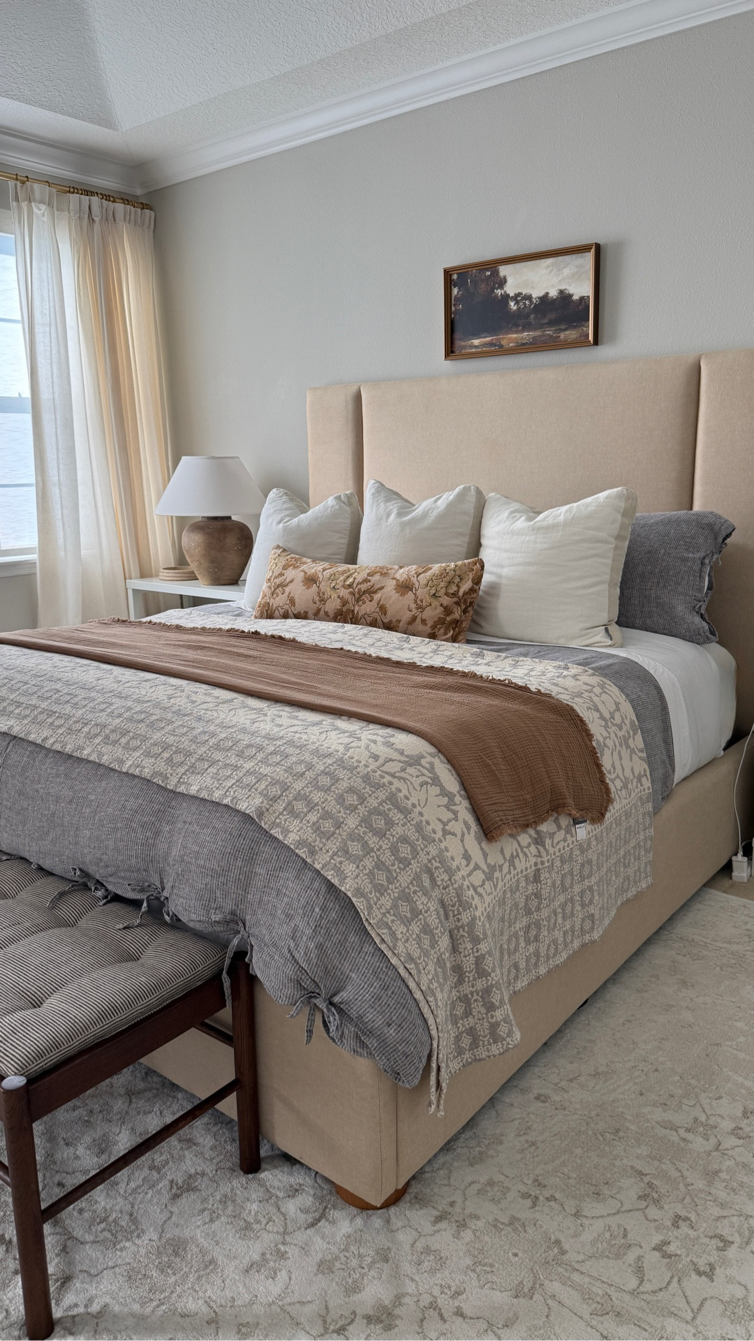 Fall bedding 🤎🤎 fresh new sheets to start the week is so satisfying. 
💫 Comment “bedding” for links 

#newvisionhome #mcgeeandco #bedding

#LTKStyleTip #LTKHome #LTKSeasonal