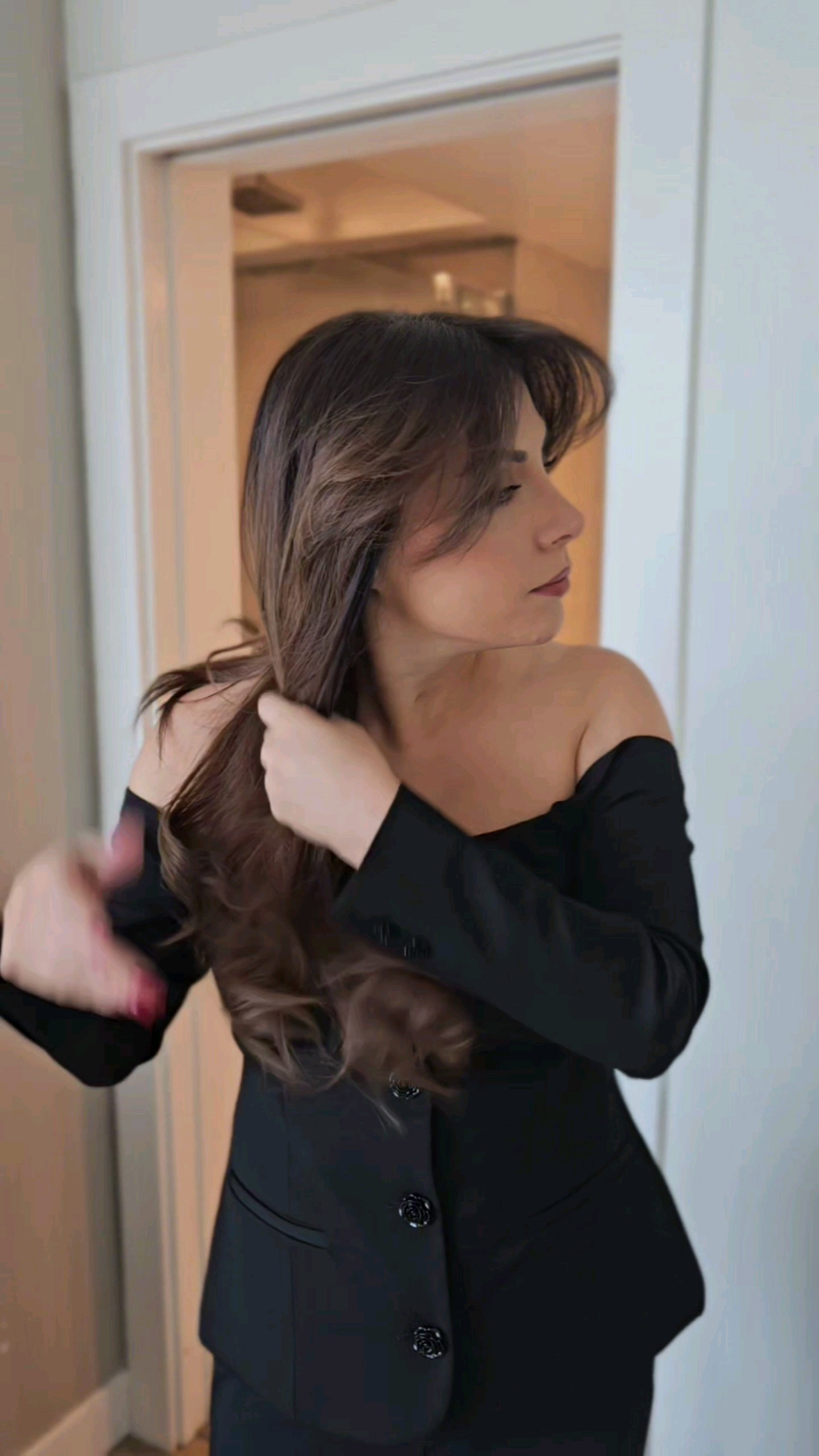 Hair products for colored hairاین محصولات برای موهای رنگ‌شده است

