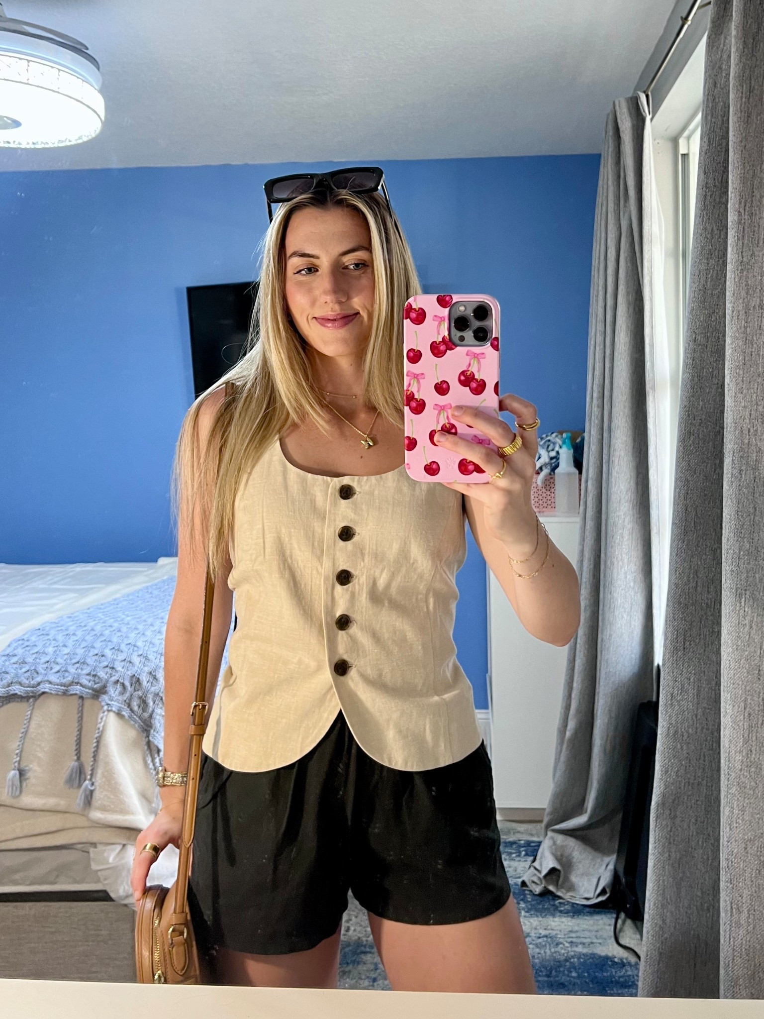 summer dinner outfit 🫶🏼 linen shorts and top size xs in the top

#LTKTravel #LTKSeasonal #LTKStyleTip