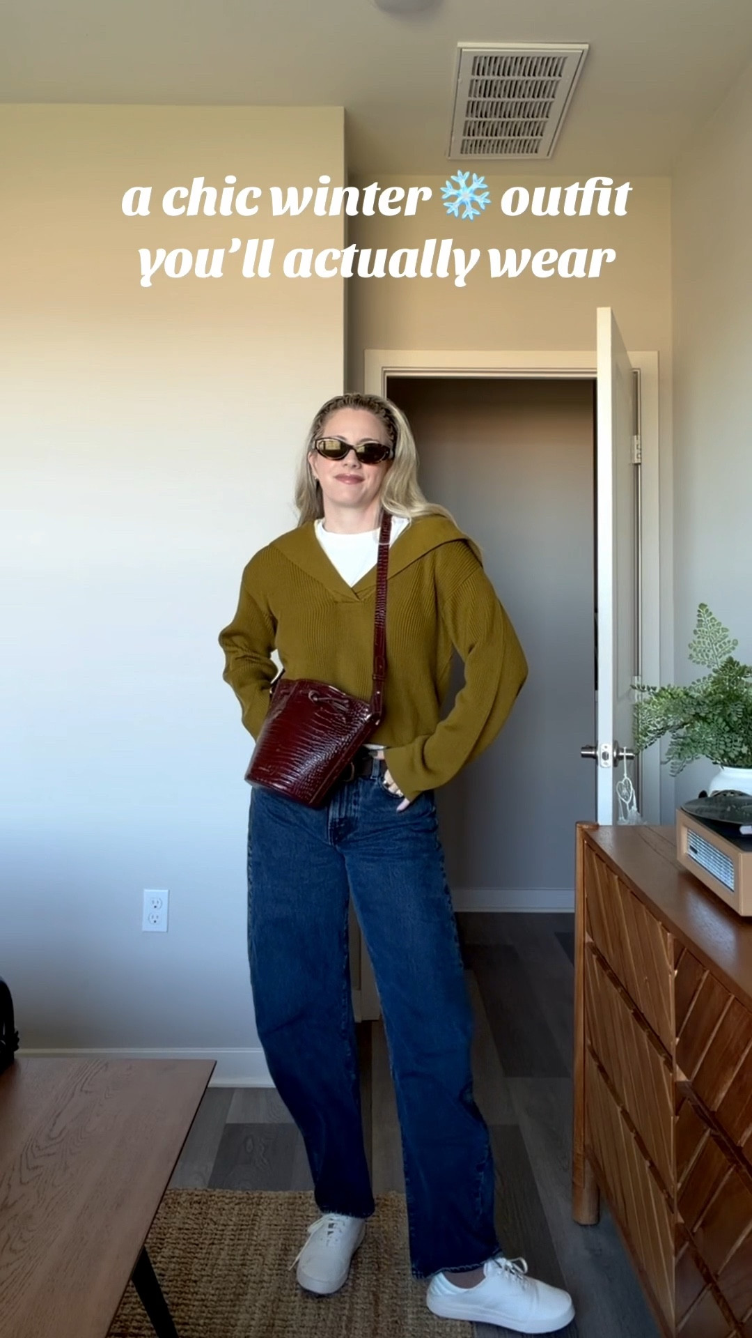 Cozy Chic Winter Outfit — Neutral Sezane Style ❄️

A quick winter outfit idea that’s cozy, neutral, and still chic for low-energy days. Styling the Sezane Claudio jumper with Frame barrel jeans, a crisp white tee, and classic gold accessories for that effortless quiet luxury vibe.

Perfect for work-from-home, errands, coffee shops, or casual winter plans.

Linked everything below 🤍✨

#LTKootd #LTKSeasonal #LTKWorkwear