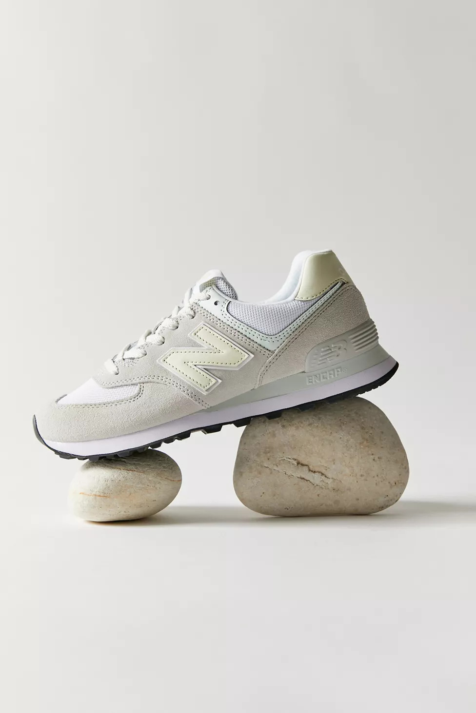 New Balance 574 Women’s Sneaker | Urban Outfitters (US and RoW)
