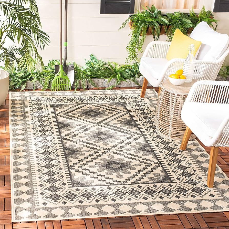 SAFAVIEH Veranda Collection Area Rug - 5'3" Square, Ivory & Slate, Boho Design, Non-Shedding & Ea... | Amazon (US)