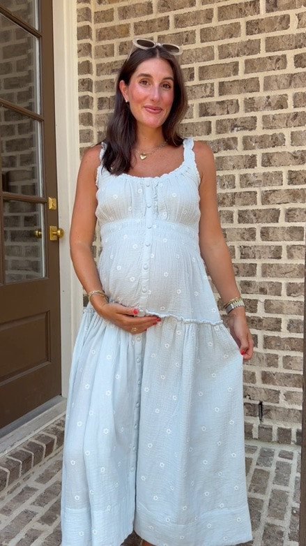 Bump friendly dress today! In an xs

#LTKootd #LTKmomlife #LTKBump
