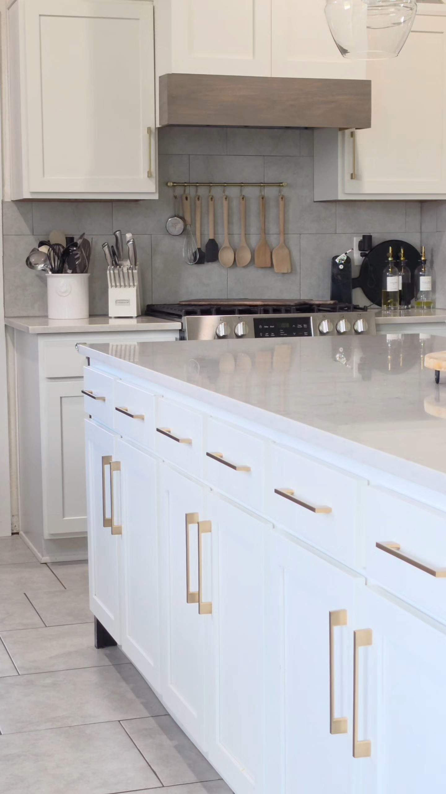 Installing cabinet hardware doesn't have to be complicated. 🙌A cabinet hardware jig takes all the guesswork out of measuring, marking, and drilling so every handle ends up perfectly aligned.This simple tool saved me time, prevented mistakes, and made the whole project look professionally finished.Would you try this DIY? 👇#DIYHomeProjects #CabinetHardware #HomeDIY #DIYTips #HomeImprovement #CabinetMakeover #ToolTips #DIYProjects #HomeOrganization #WeekendProject

#LTKdayinmylife #LTKHome #LTKSaleAlert
