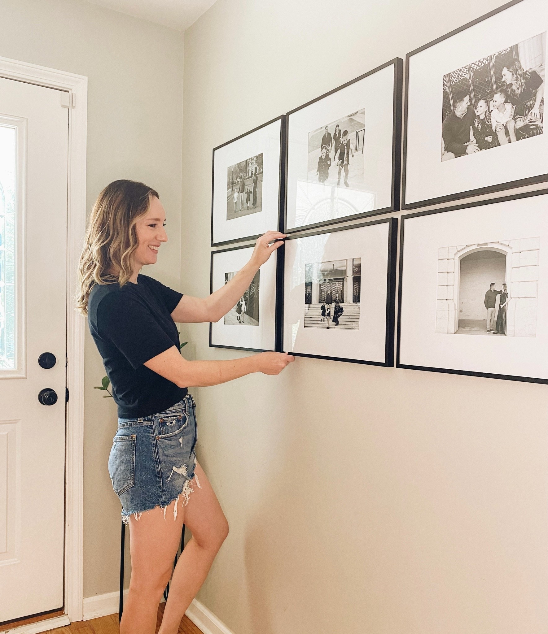 Your entryway sets the tone for your entire home — it's the first impression guests see when they enter, and the last thing you see as you head out the door. With a few thoughtful design touches, you can create a space that's both beautifully styled and incredibly inspirational. #gallerywall #entryway #homedesign #blackandwhite #photowall

#LTKHome