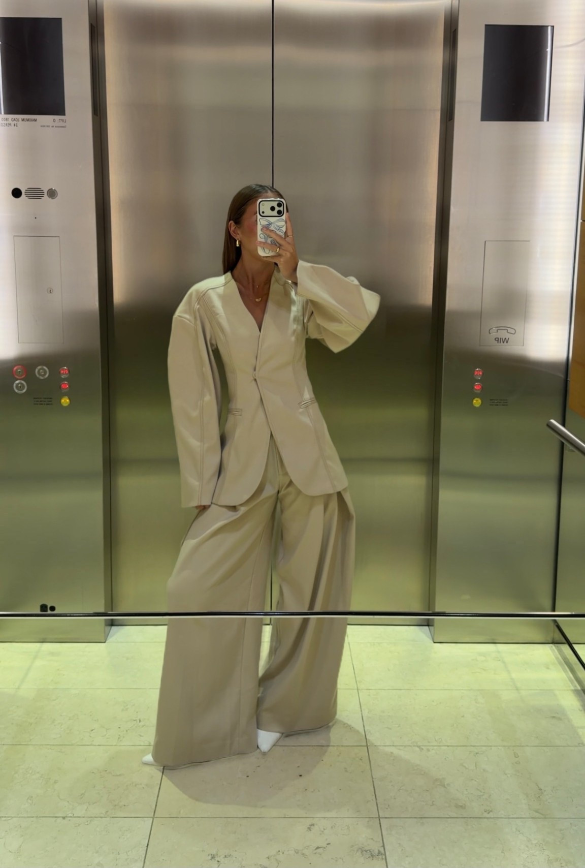 Office outfit of the day 🤍 

#LTKworkwear #LTKaustralia #LTKstyletip