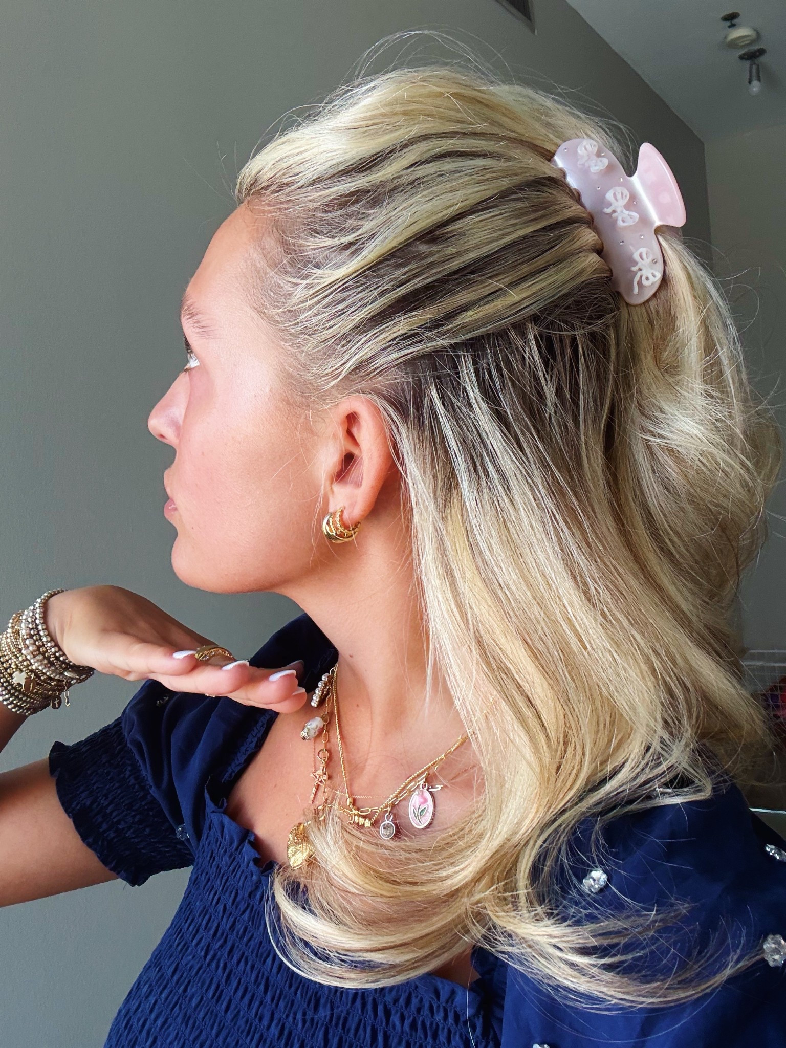 This is my favorite hair style ever & my favorite claw clips from Emi Jay

#LTKU #LTKStyleTip #LTKFindsUnder50