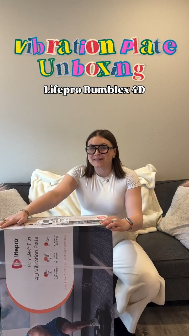 Comment VIBES to get this plate yourself!

You keep eating up the vibration plate videos and @lifeprousa noticed!! They gifted me a new plate so let’s unbox it together. So far I am incredibly impressed and can’t wait to be SNATCHED 😩

#vibrationplate #vibrationplatetherapy #wellnessjourney #wellnessupdate #skinnylegends