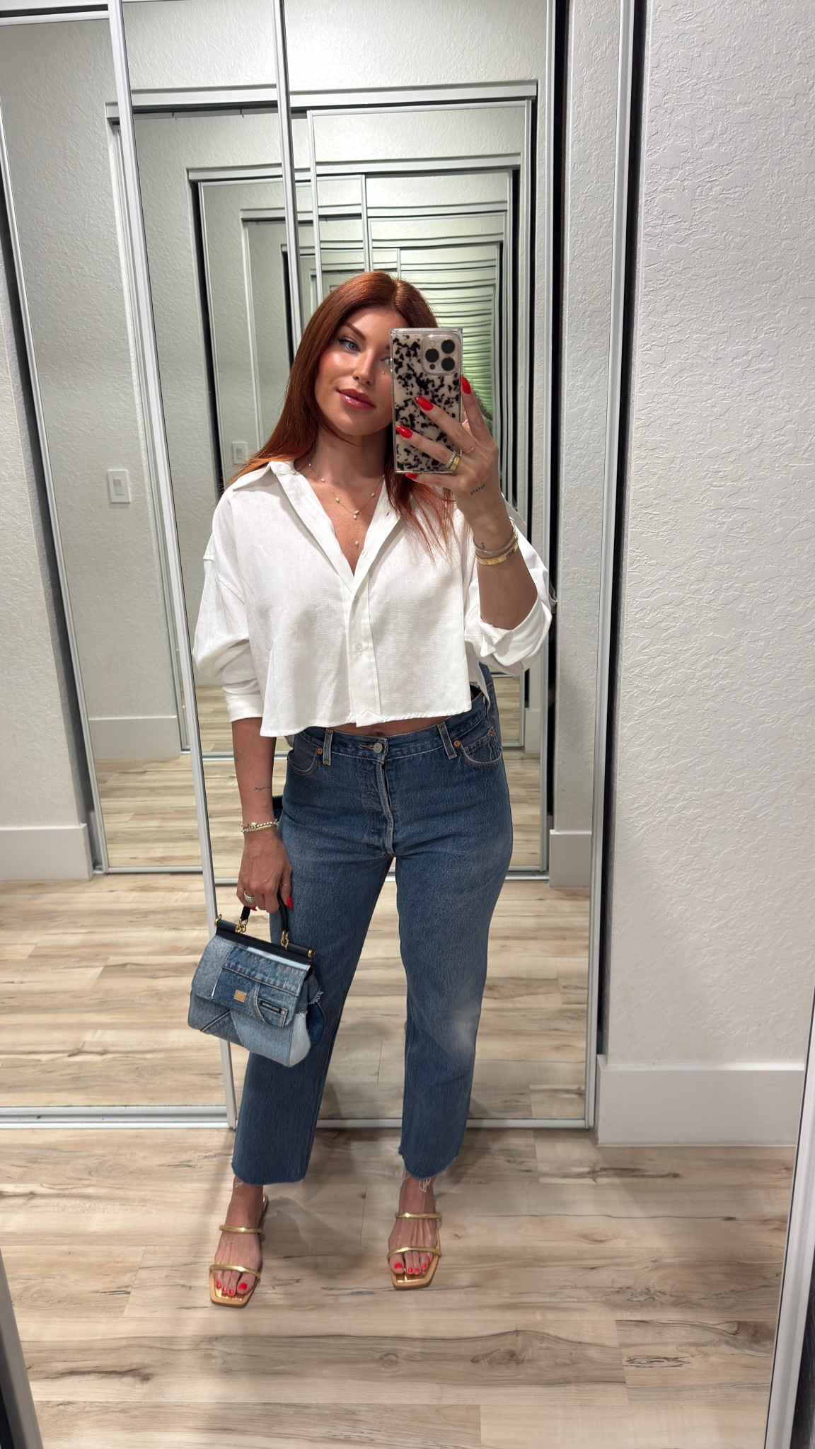 This denim bag tho!! I love that it goes with all denim washes! 

#LTKItBag #LTKOver40