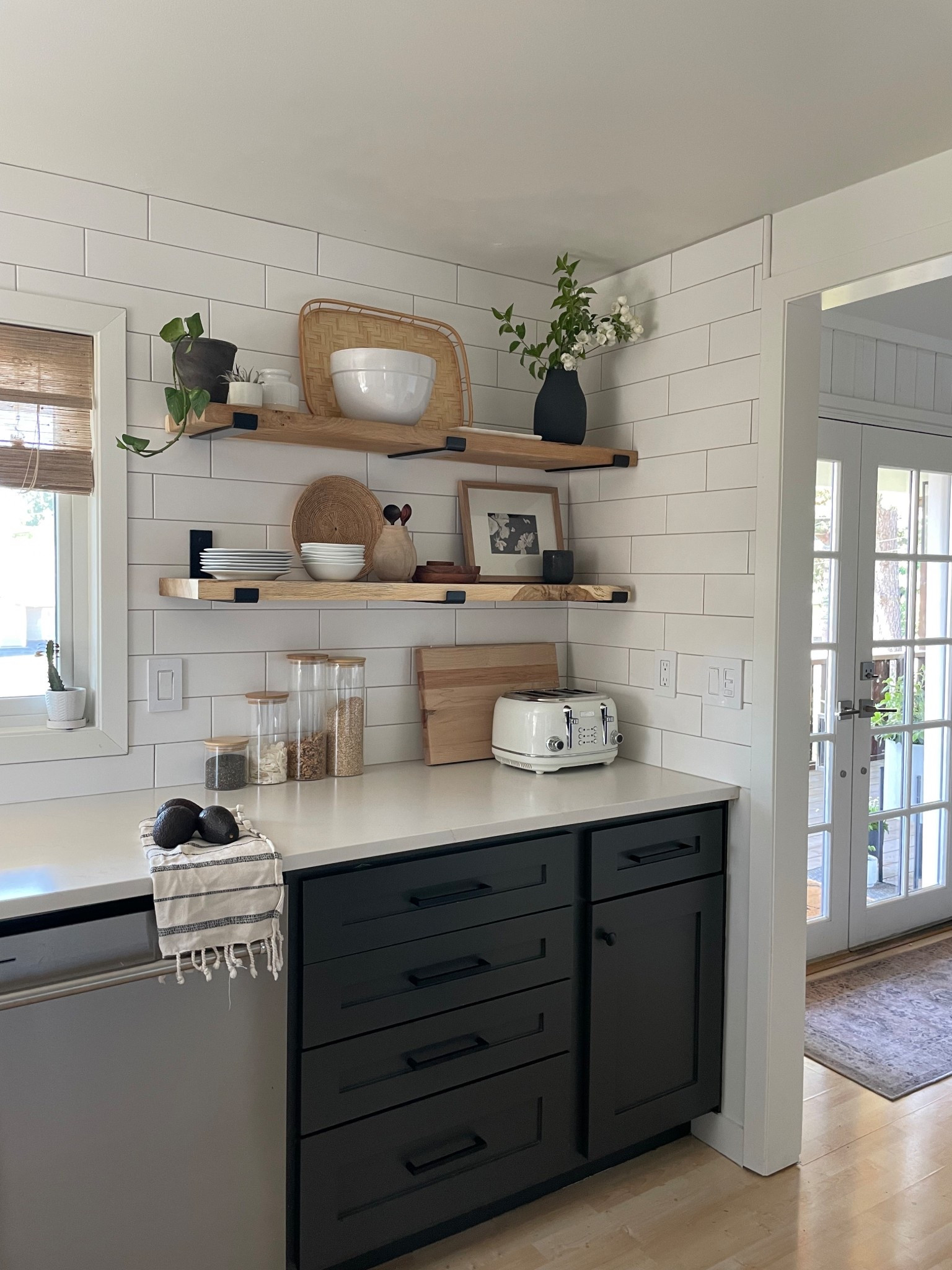 Still one of my favorite kitchen, Spaces. Neutral, warm shelves, both functional and stress-free. Lots of organic modern decor to mix and match.

#LTKHome