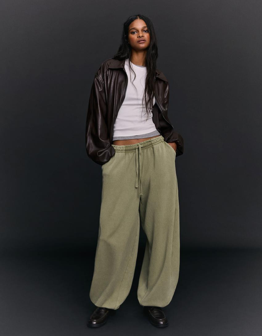 Barrel plush trousers with stoppers - Women | Bershka GB