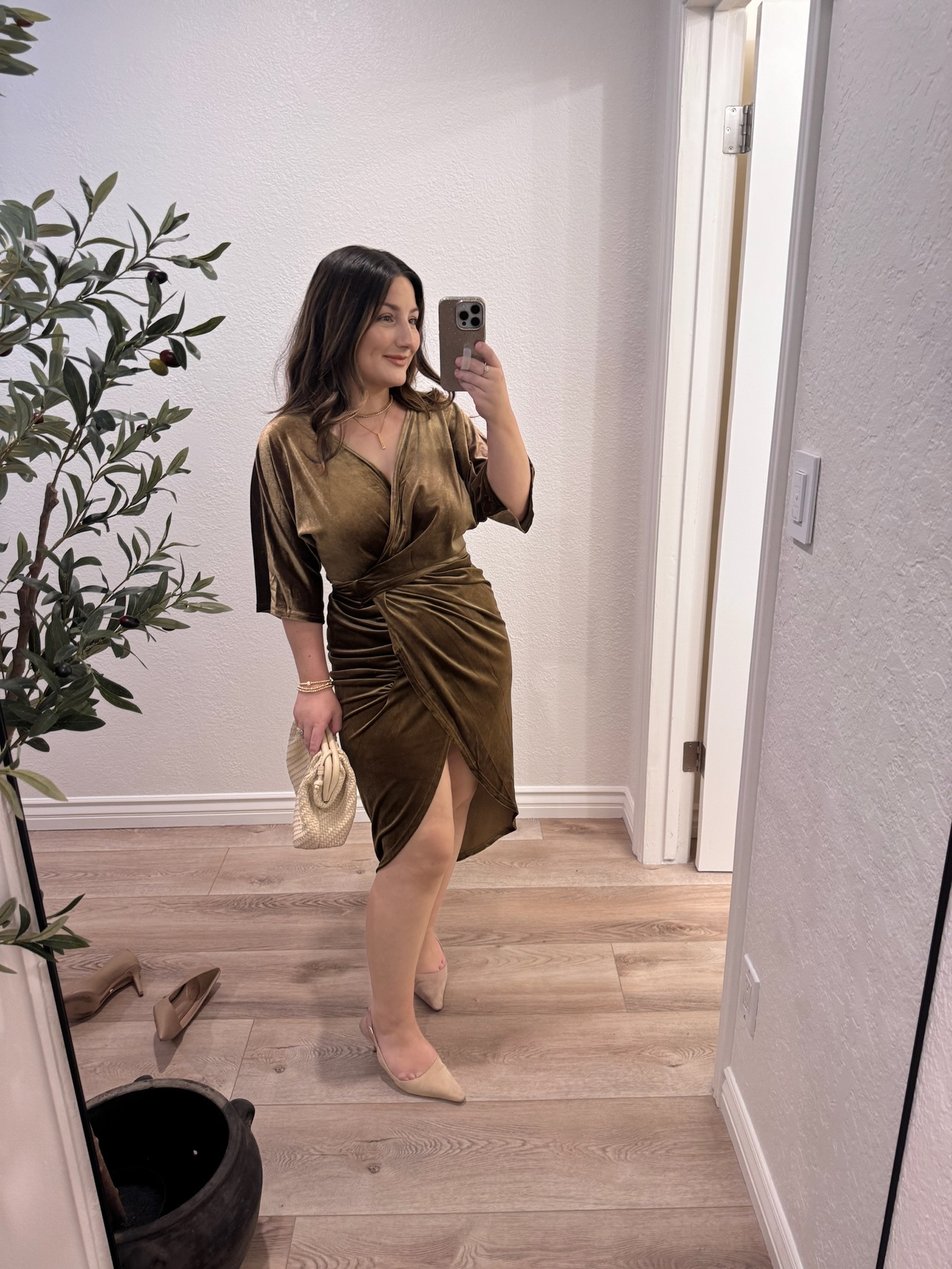 Holiday event dress! 
Size small! 
Code: mimipluswill15 for 15% off! 

#LTKParties #LTKSeasonal #LTKHoliday