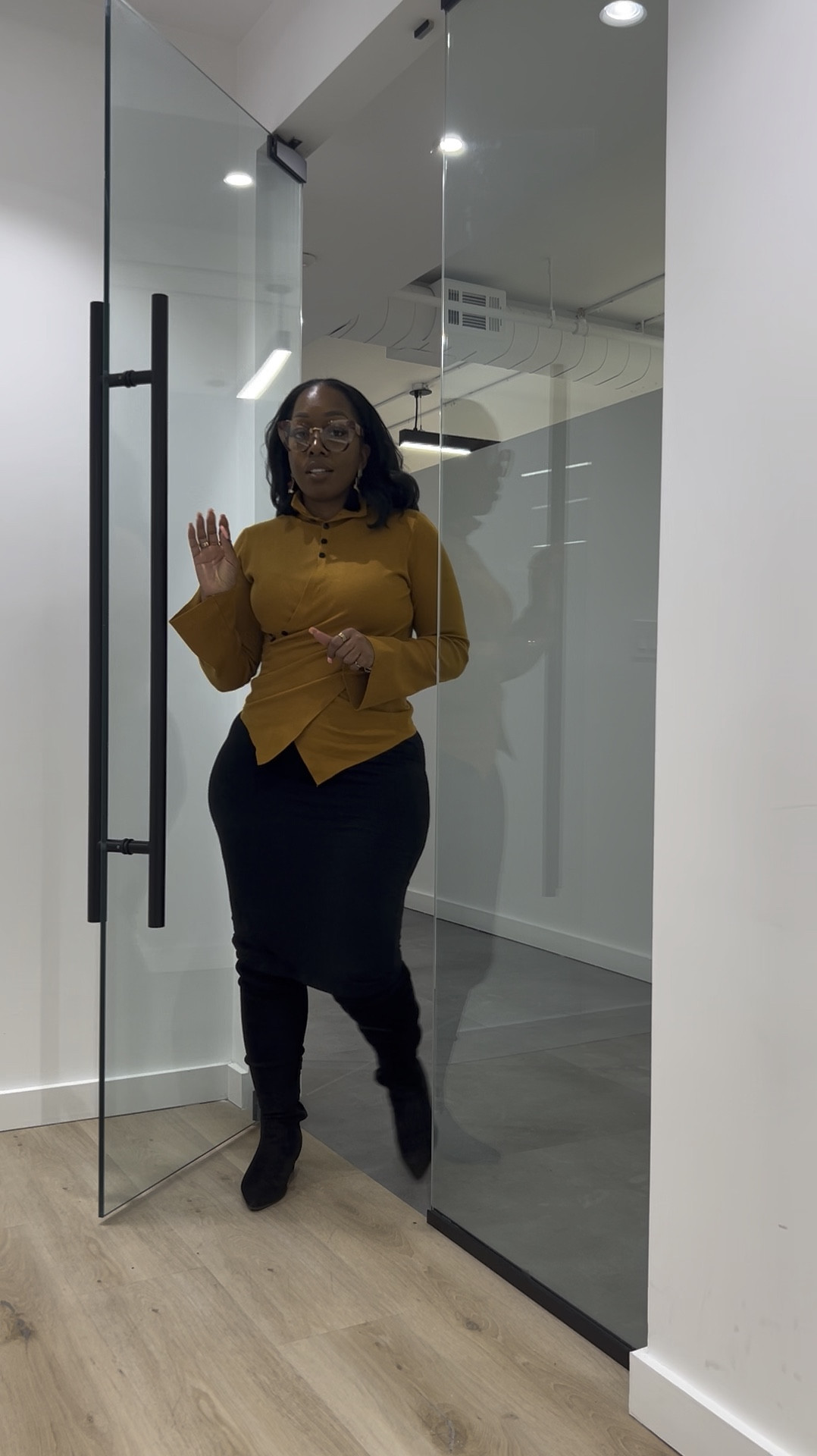 This is such a unique sweater! I love it!

#LTKFindsUnder50 #LTKWorkwear #LTKStyleTip