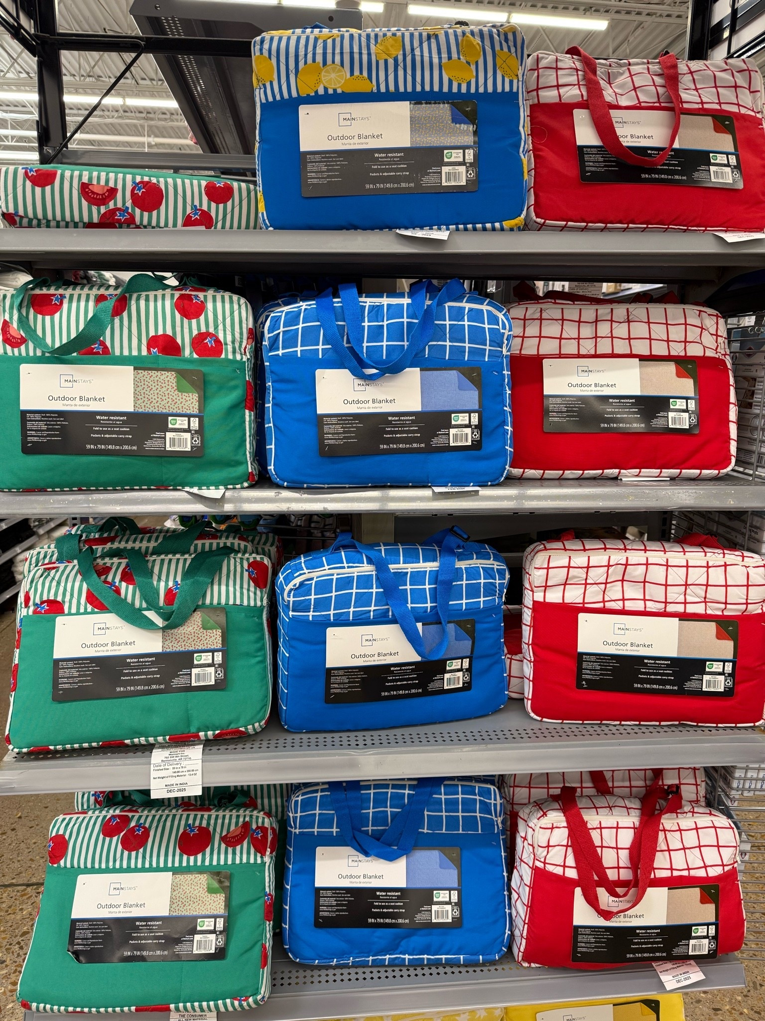 Outdoor blankets are a must for the summer. These adorable prints are available at Walmart. 🍅🍉🍋