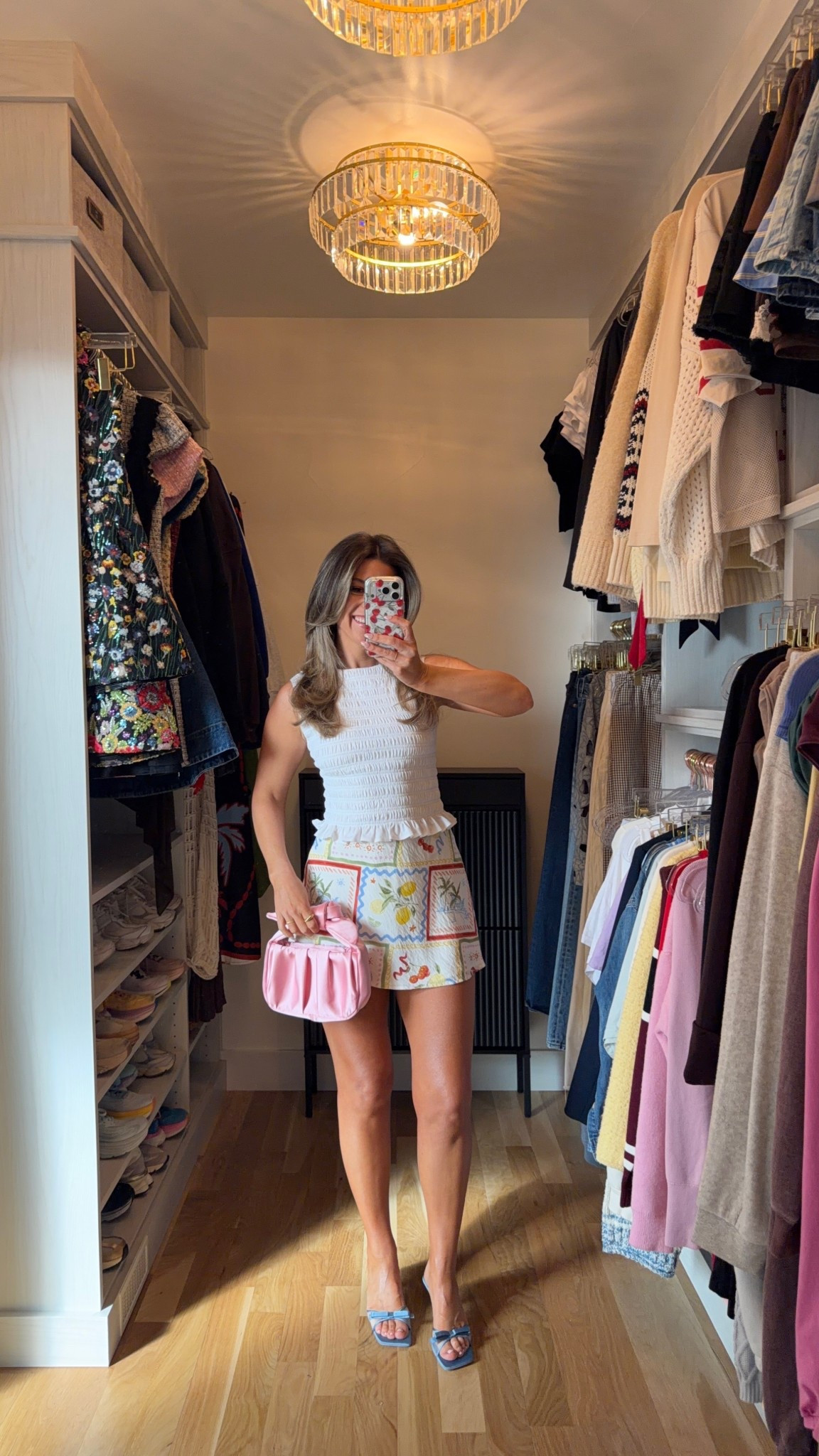 Abercrombie printed summer skort with white smocked top

Wearing xs skort small top

Casual everyday
Summer look 
Spring outfit
Vacation
Destination
Lunch
Shopping 


#LTKSeasonal #LTKgrwm #LTKTravel