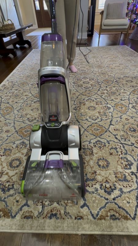My favorite carpet cleaner! 

#LTKVideo #LTKhome