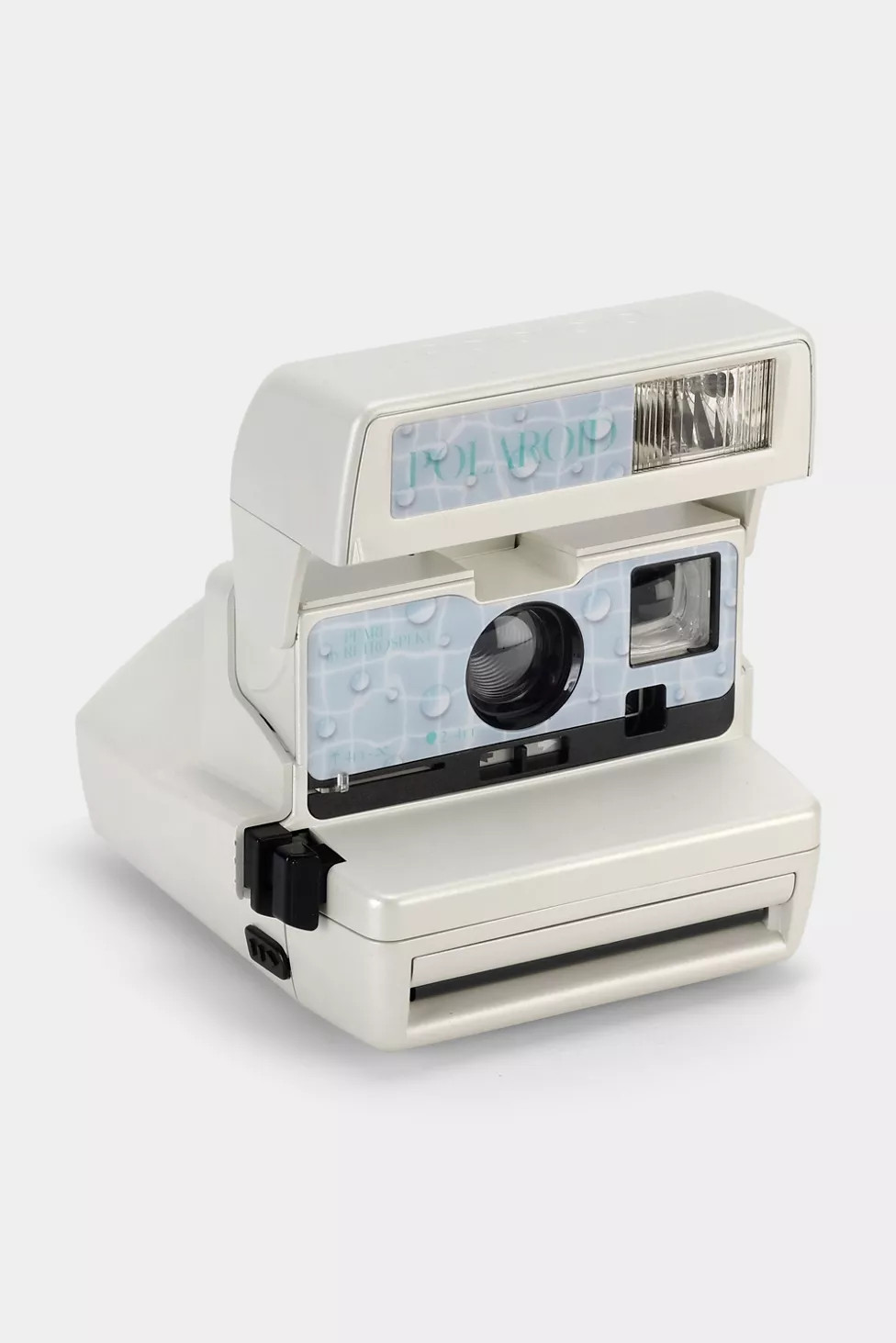 Polaroid Pearl 600 Instant Film Camera by Retrospekt | Urban Outfitters (US and RoW)